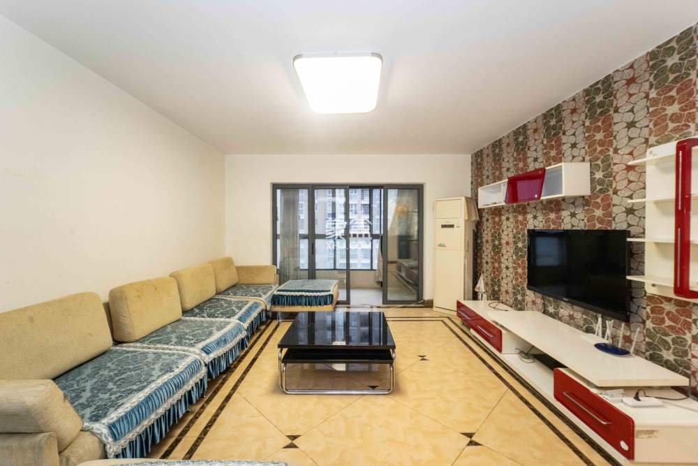 西子花苑  3室2厅2卫    128.0万