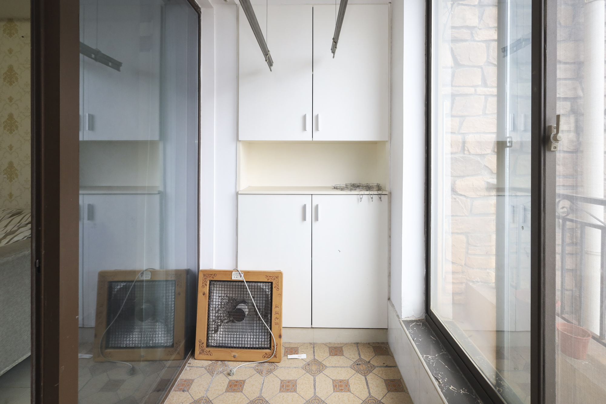 水映加州 3室2厅2卫 158.0万 水映加州 3室2厅2卫 158.0万阳台