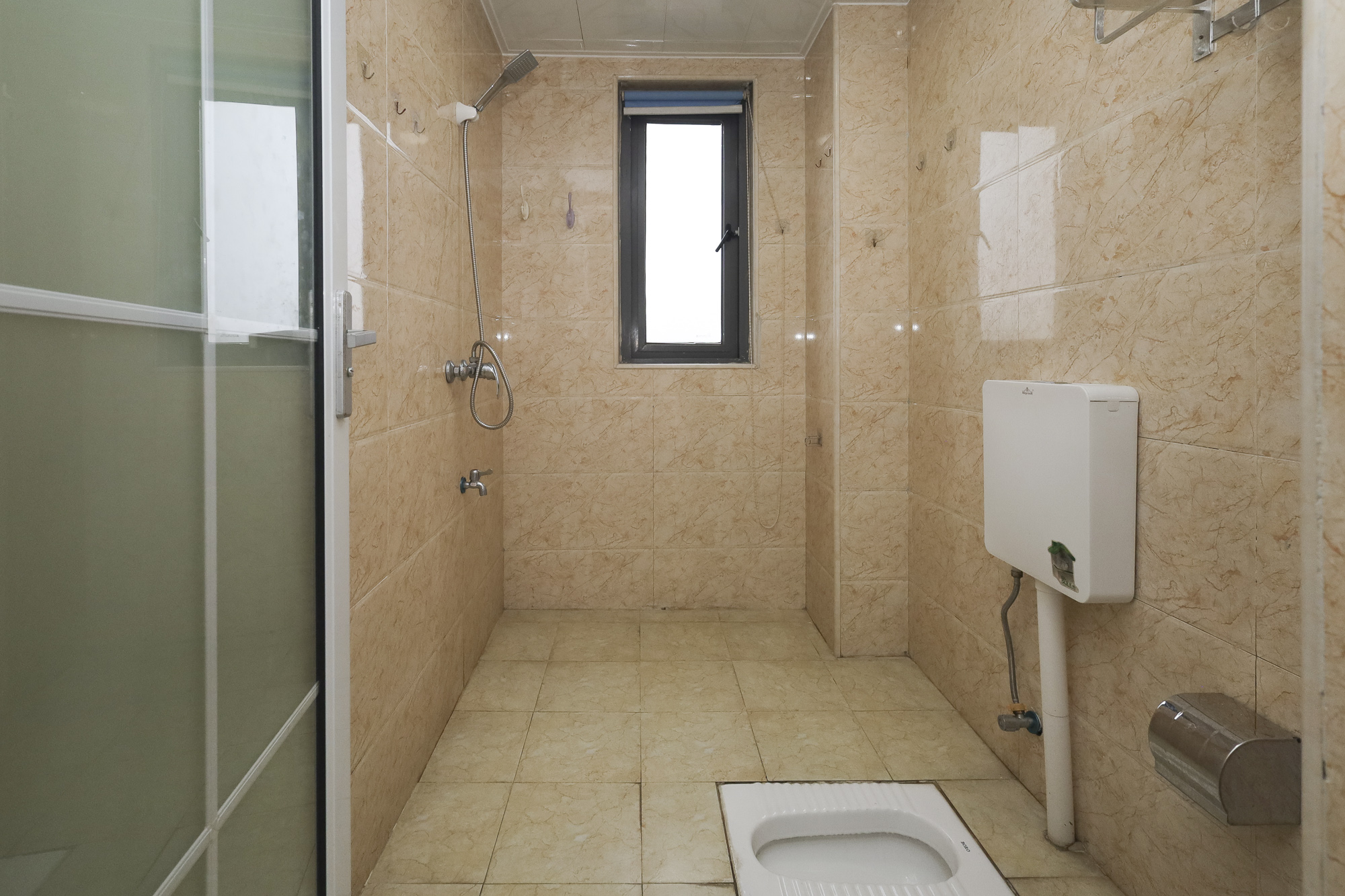 福晟钱隆国际(晟冉景苑) 4室2厅2卫 99.8万 福晟钱隆国际(晟冉景苑) 4室2厅2卫 99.8万卫生间