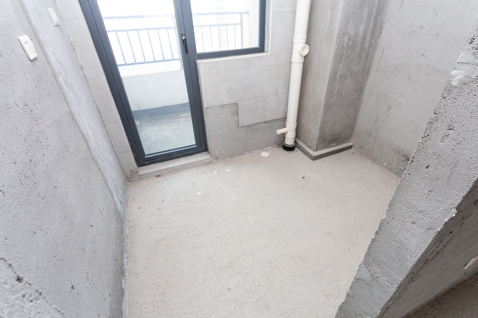 港湘铂玥(天园地芳国际珠宝城) 4室2厅2卫 69.6万 港湘铂玥(天园地芳国际珠宝城) 4室2厅2卫 69.6万厨房