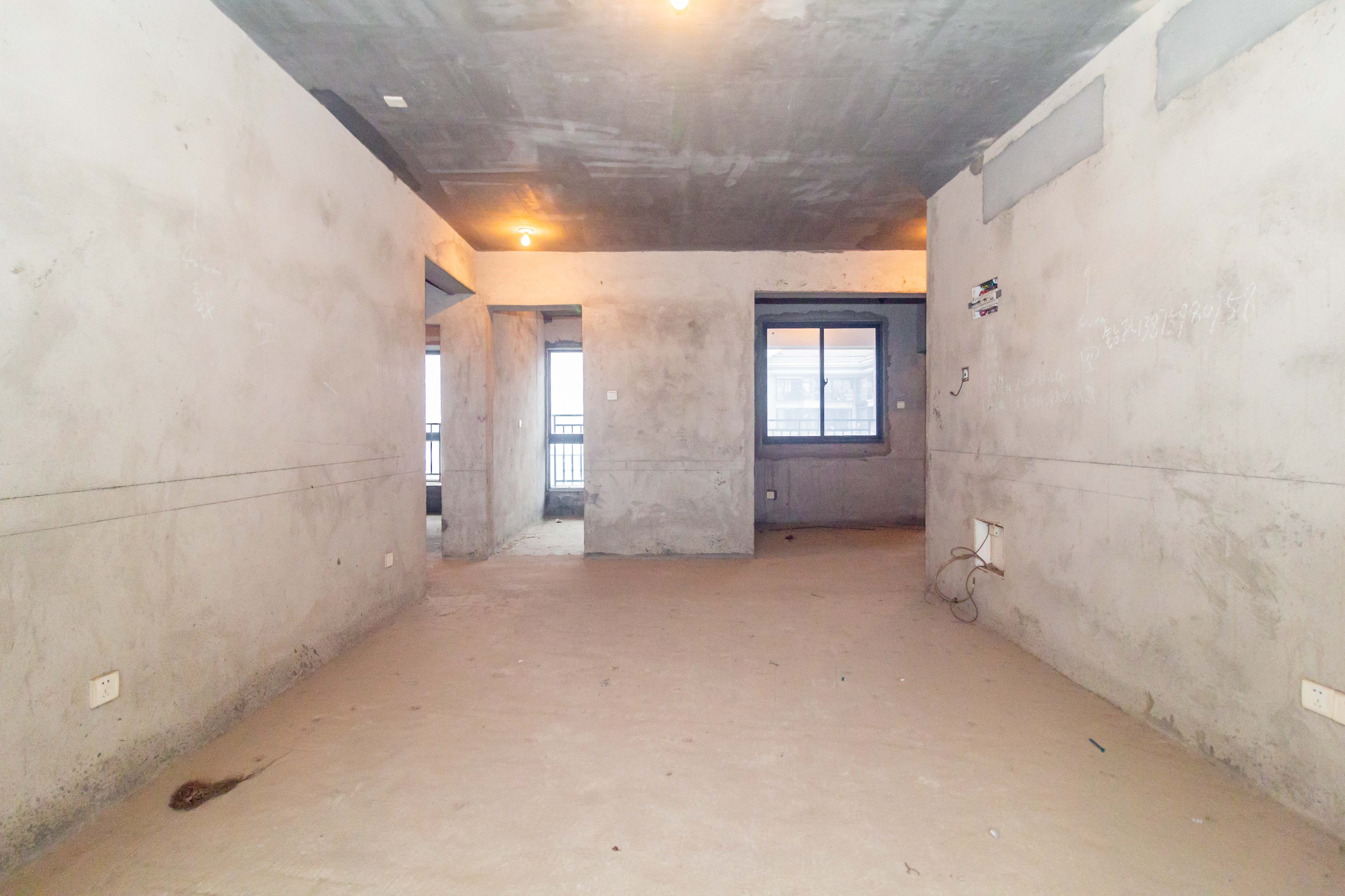 康桥长郡  1室1厅1卫    62.8万 康桥长郡  1室1厅1卫    62.8万客厅