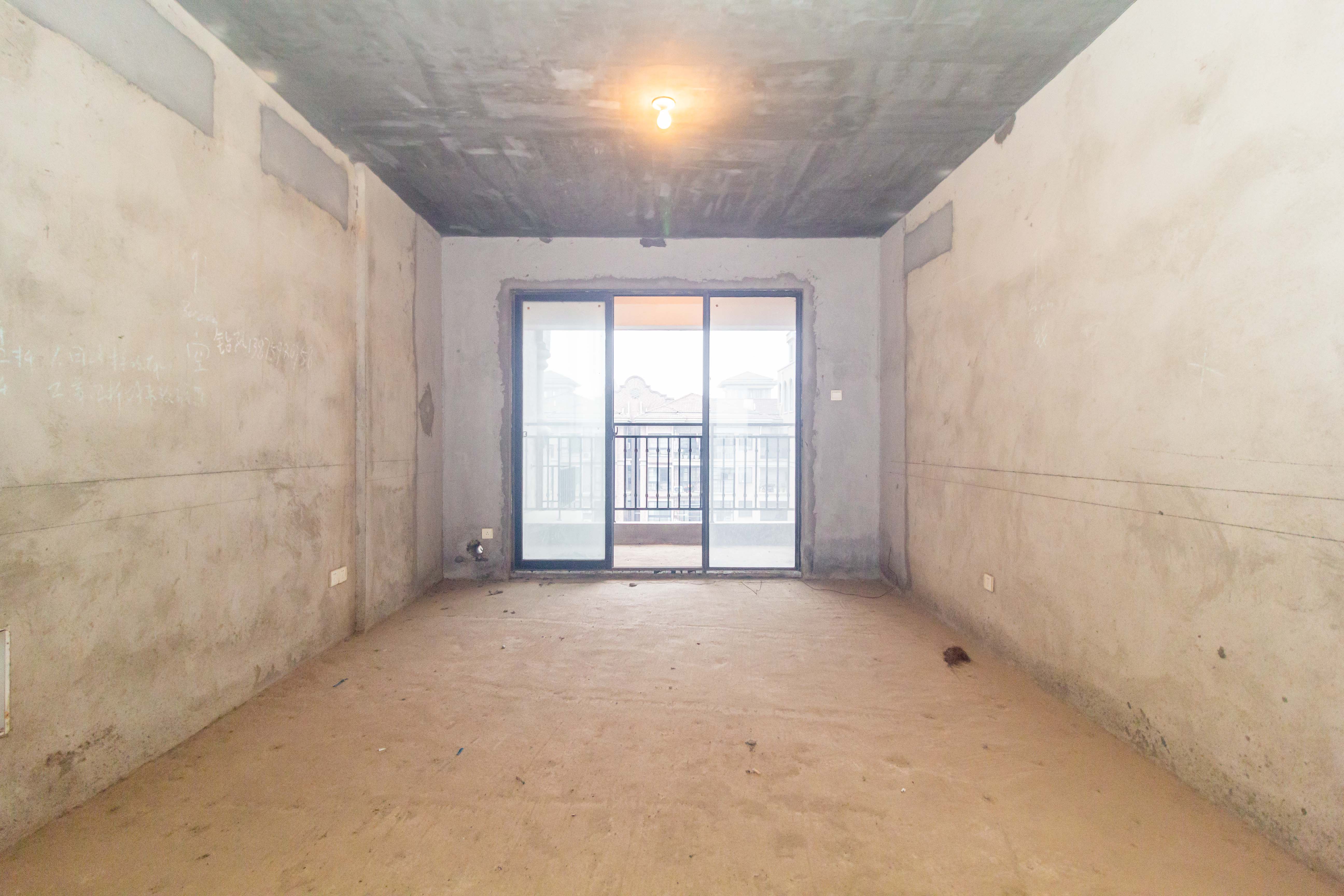 康桥长郡  1室1厅1卫    62.8万 康桥长郡  1室1厅1卫    62.8万客厅