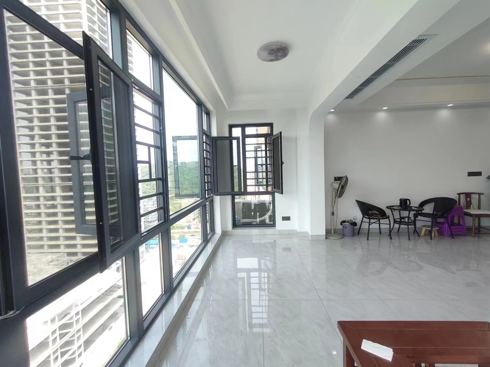 城市公园  4室2厅2卫    85.0万 城市公园  4室2厅2卫    85.0万室内图