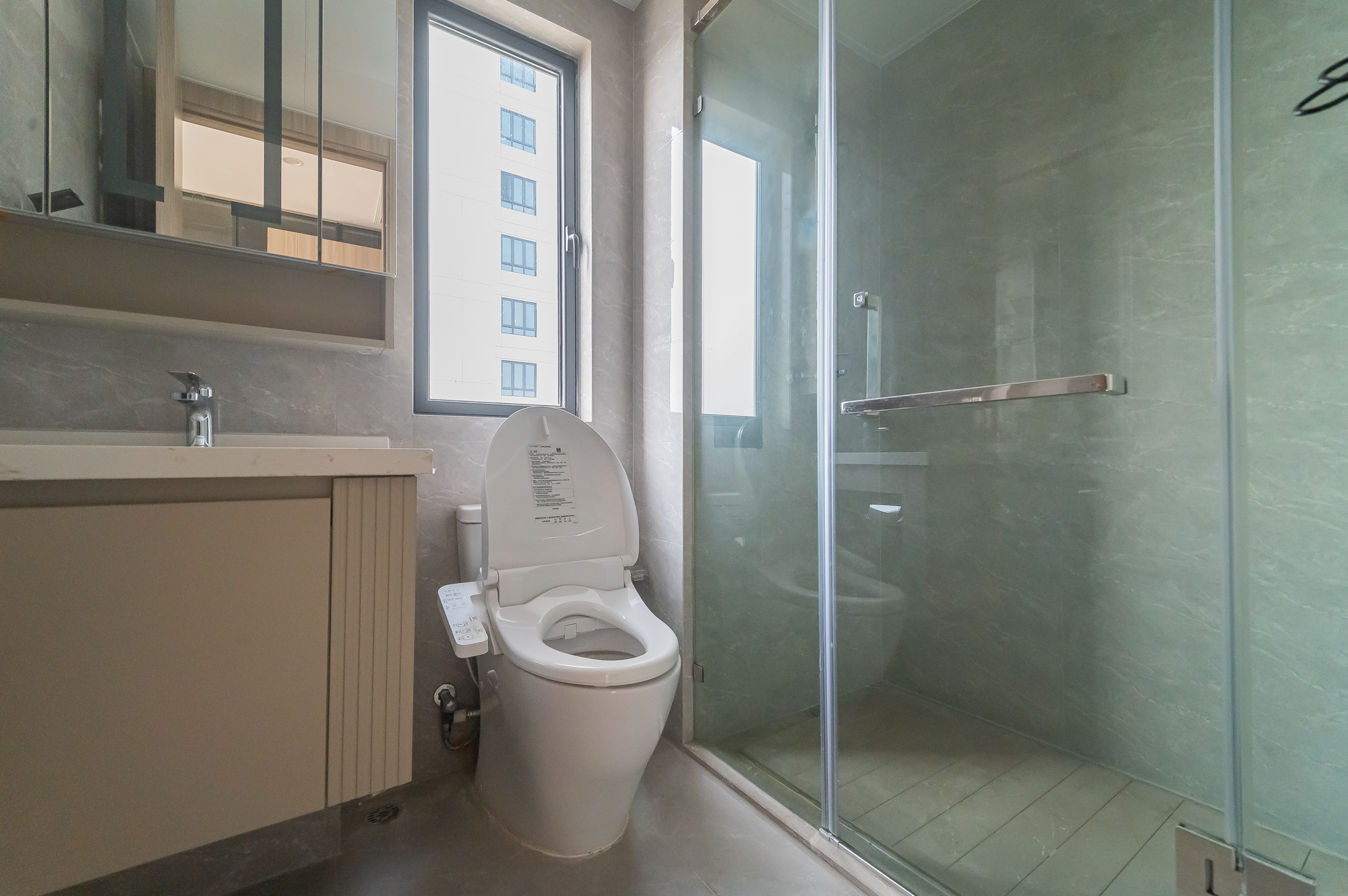 三一云谷 4室2厅2卫 159.8万 三一云谷 4室2厅2卫 159.8万卫生间