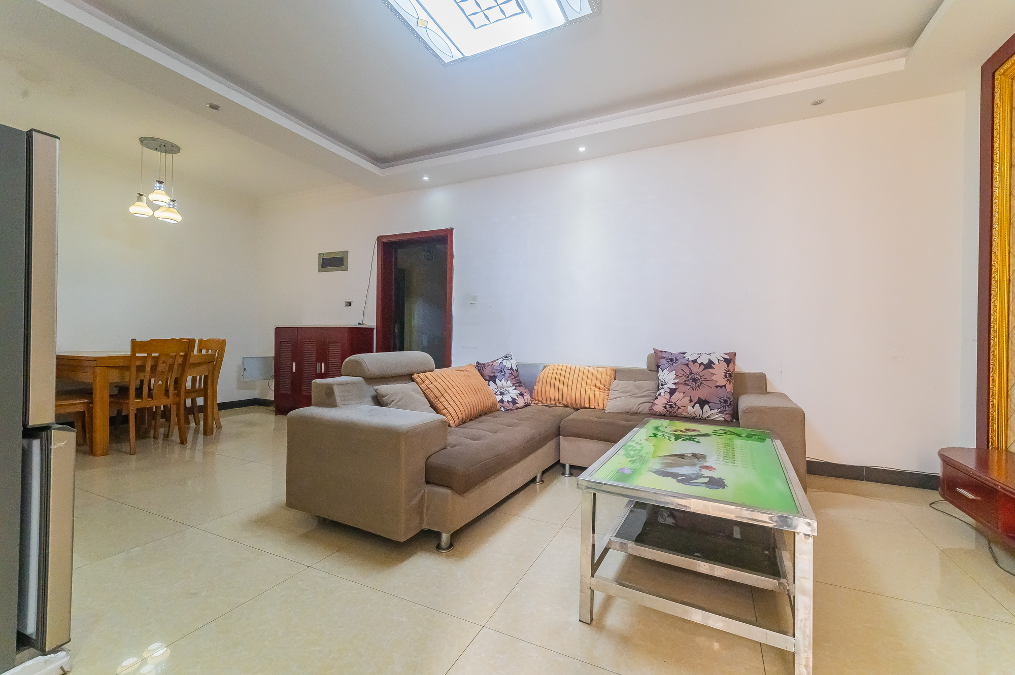 深业睿城 3室2厅1卫 56.8万 深业睿城 3室2厅1卫 56.8万客厅