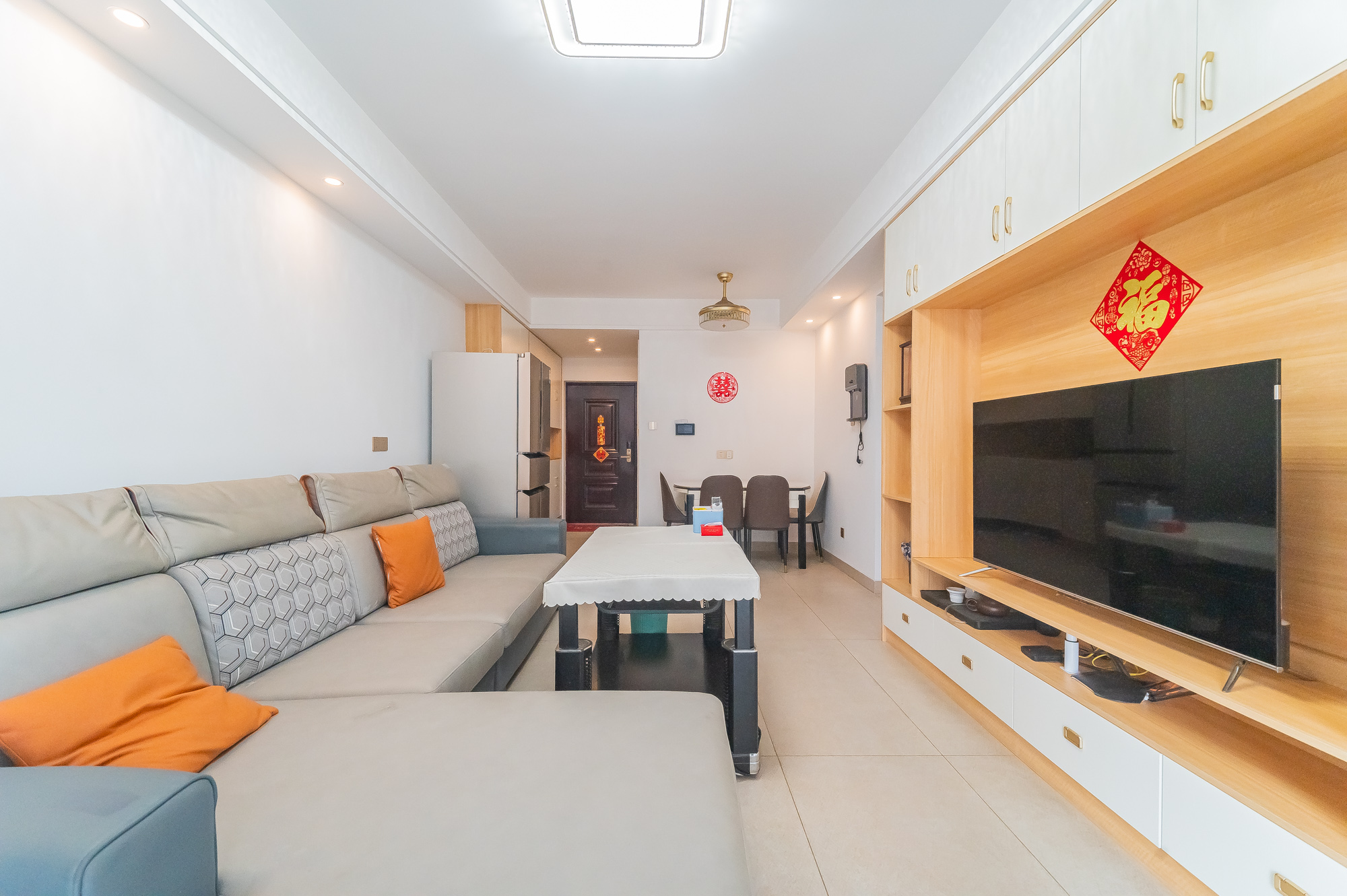 旭辉美的东樾城 3室2厅1卫 118.0万 旭辉美的东樾城 3室2厅1卫 118.0万客厅