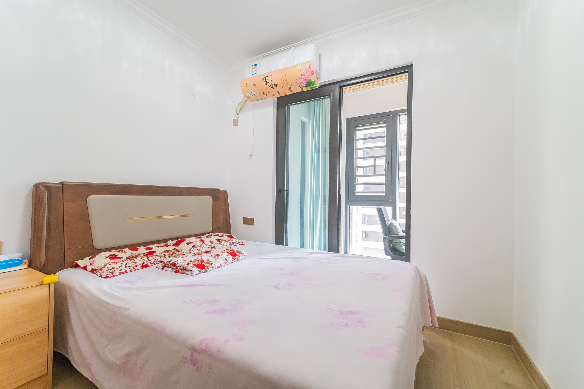 旭辉美的东樾城 3室2厅1卫 118.0万 旭辉美的东樾城 3室2厅1卫 118.0万卧室