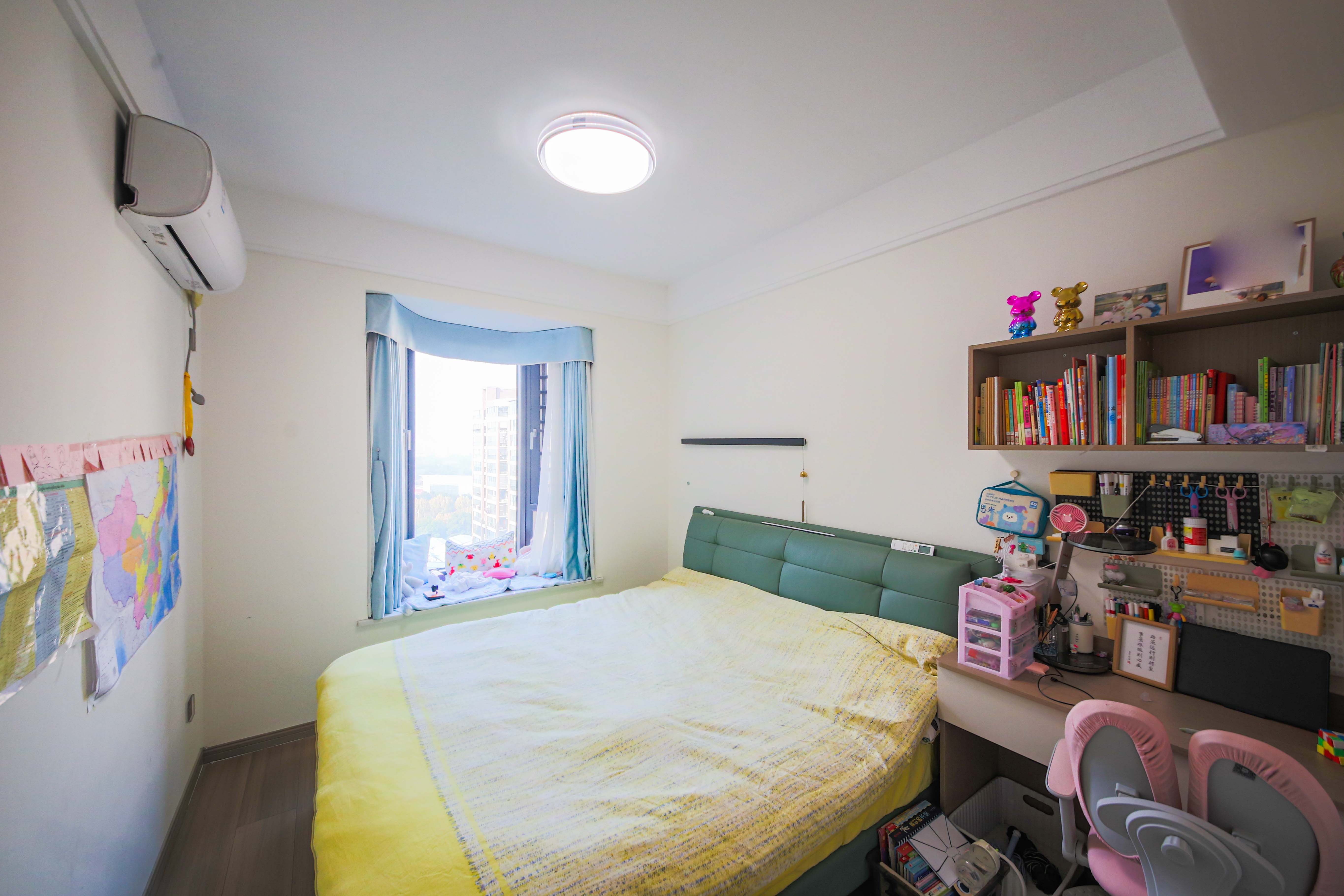 天城尚品 5室2厅1卫 246.0万 天城尚品 5室2厅1卫 246.0万卧室