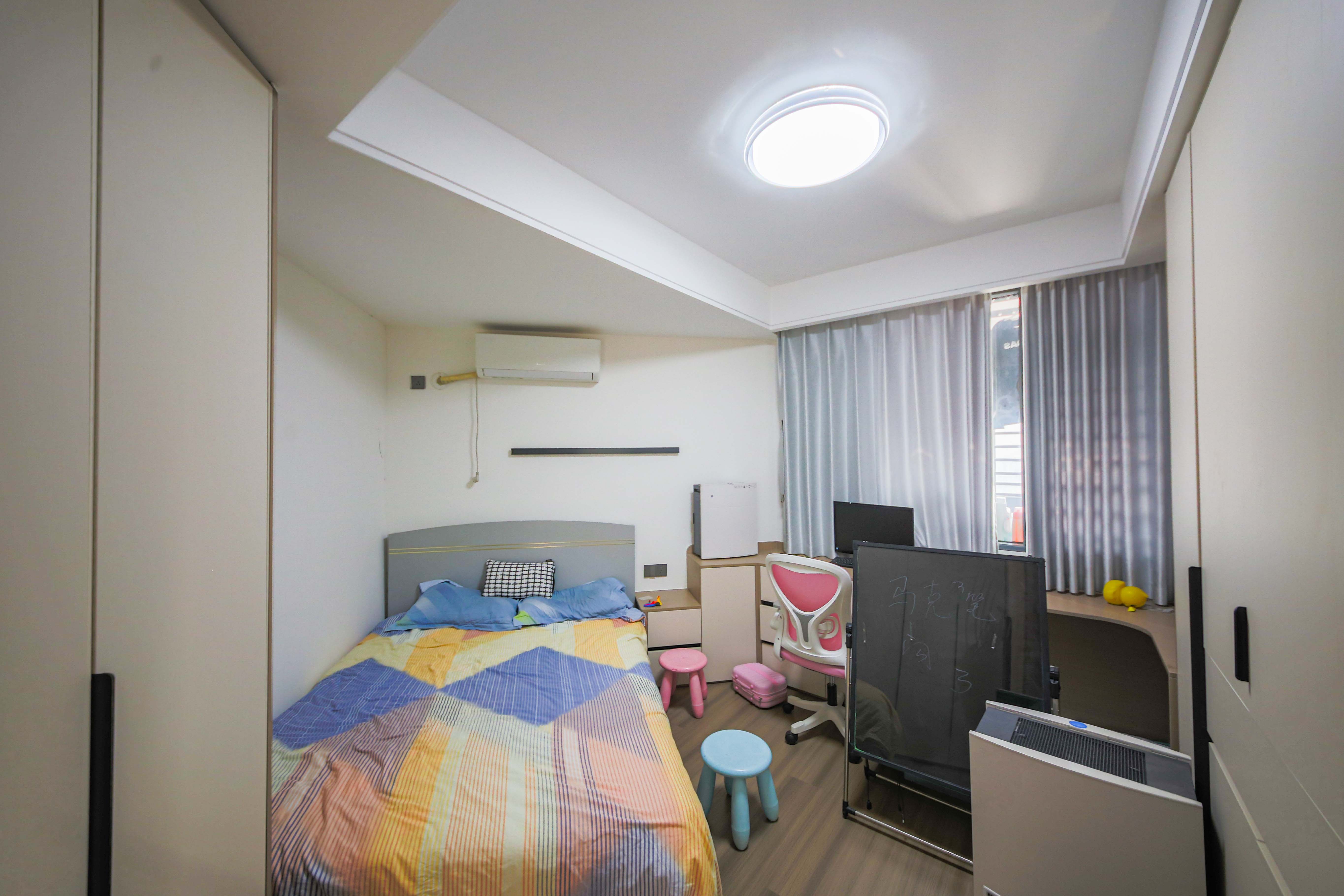 天城尚品 5室2厅1卫 246.0万 天城尚品 5室2厅1卫 246.0万卧室