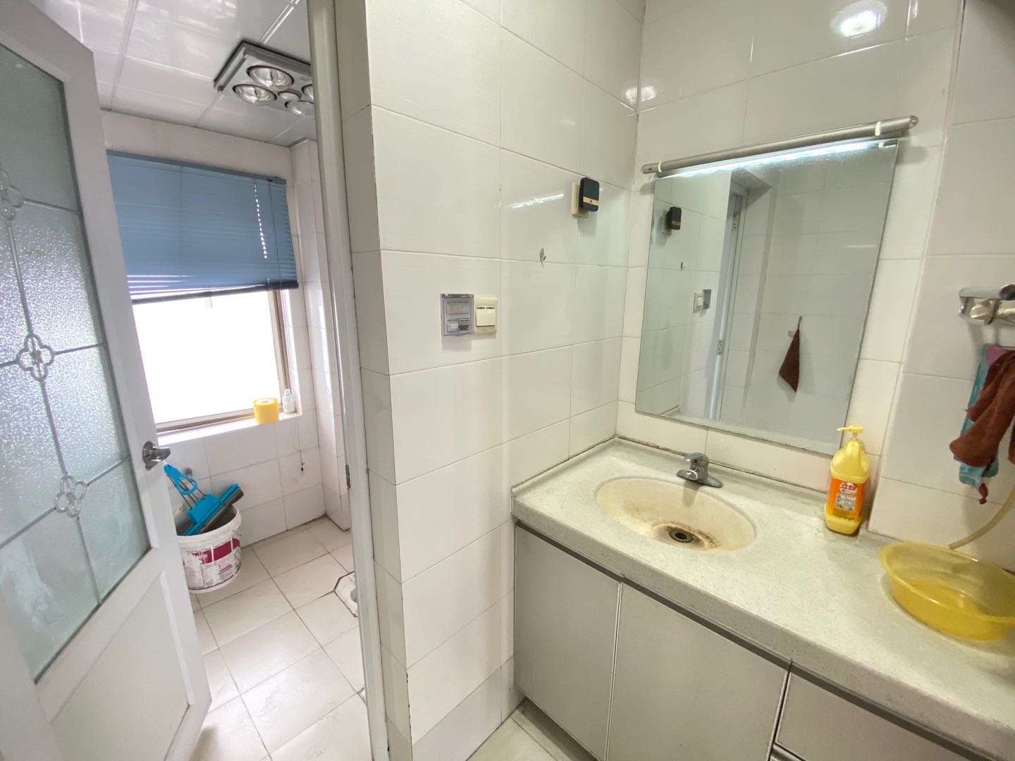 蔚蓝天空 4室2厅2卫 4000.0元/月 蔚蓝天空 4室2厅2卫 4000.0元/月室内图