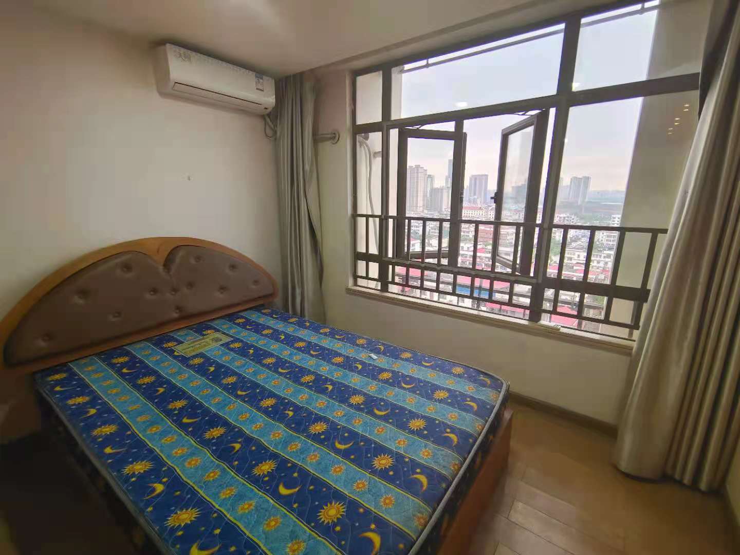 米兰春天 1室1厅1卫 1200.0元/月 米兰春天 1室1厅1卫 1200.0元/月室内图