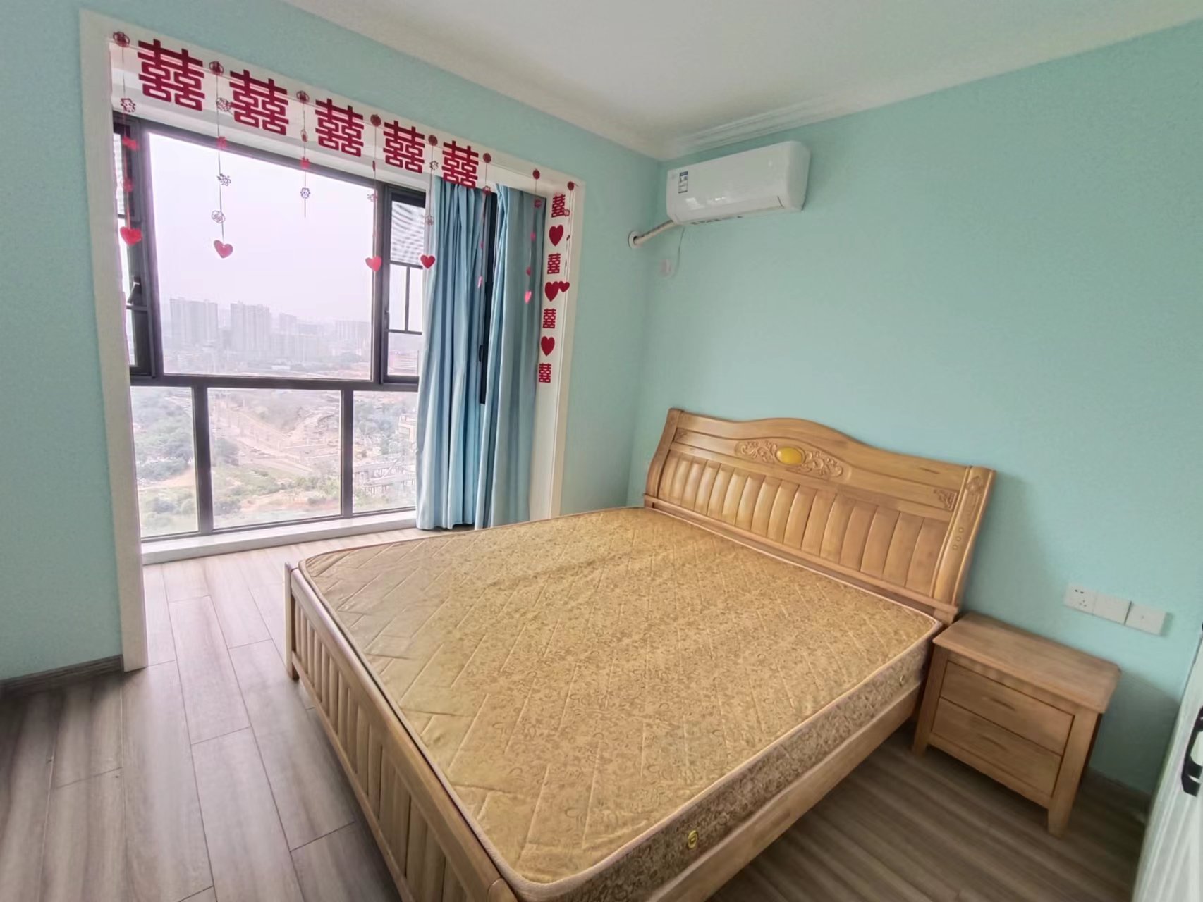 和悦城(蟠龙景苑) 3室2厅1卫 2500.0元/月 和悦城(蟠龙景苑) 3室2厅1卫 2500.0元/月室内图