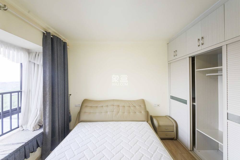 夏威夷碧水春城（碧桂园城市花园）  2室1厅1卫   2300.00元/月室内图