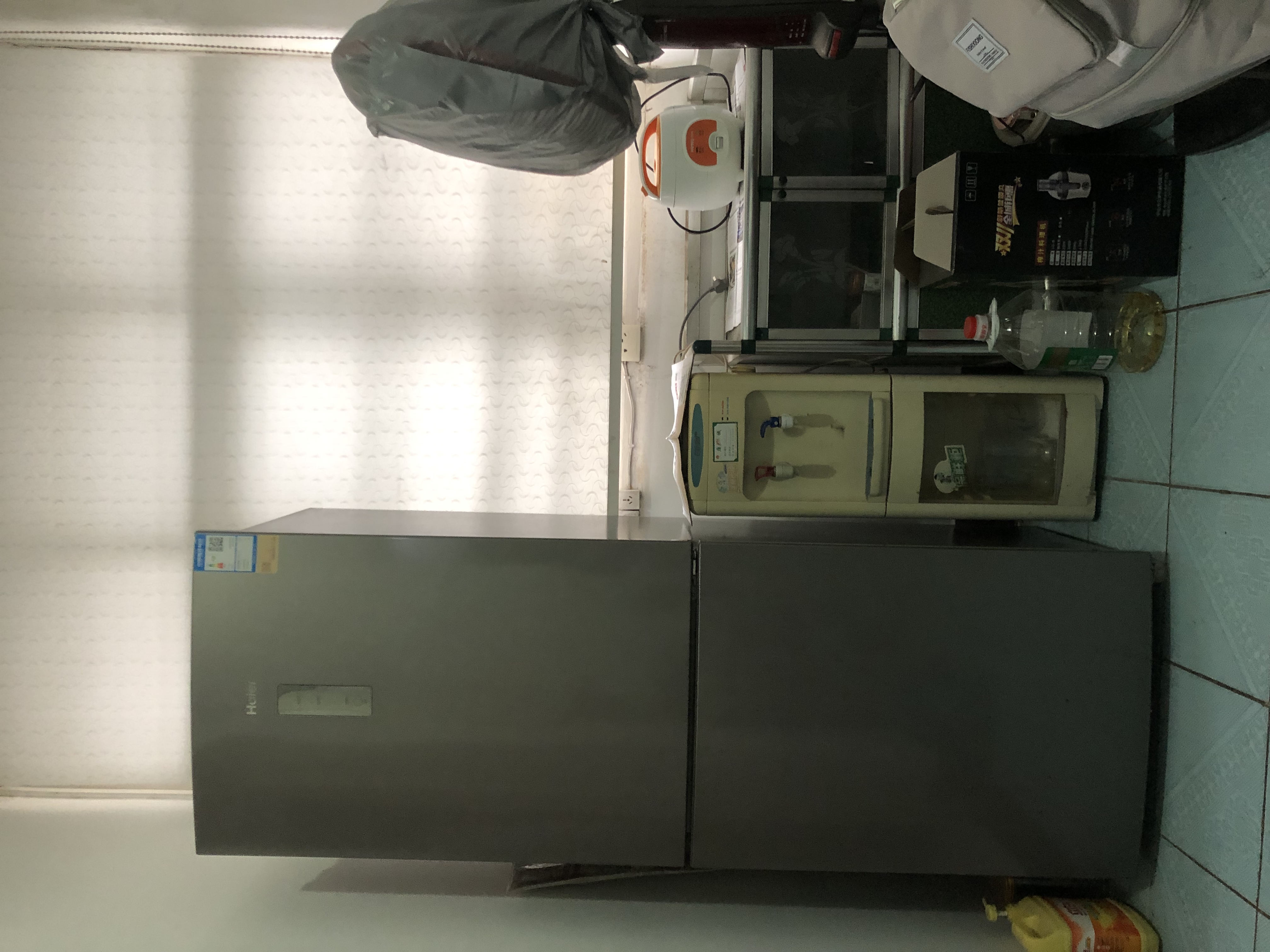 南华大学南校北门家属区 1室1厅1卫 700.0元/月 南华大学南校北门家属区 1室1厅1卫 700.0元/月室内图