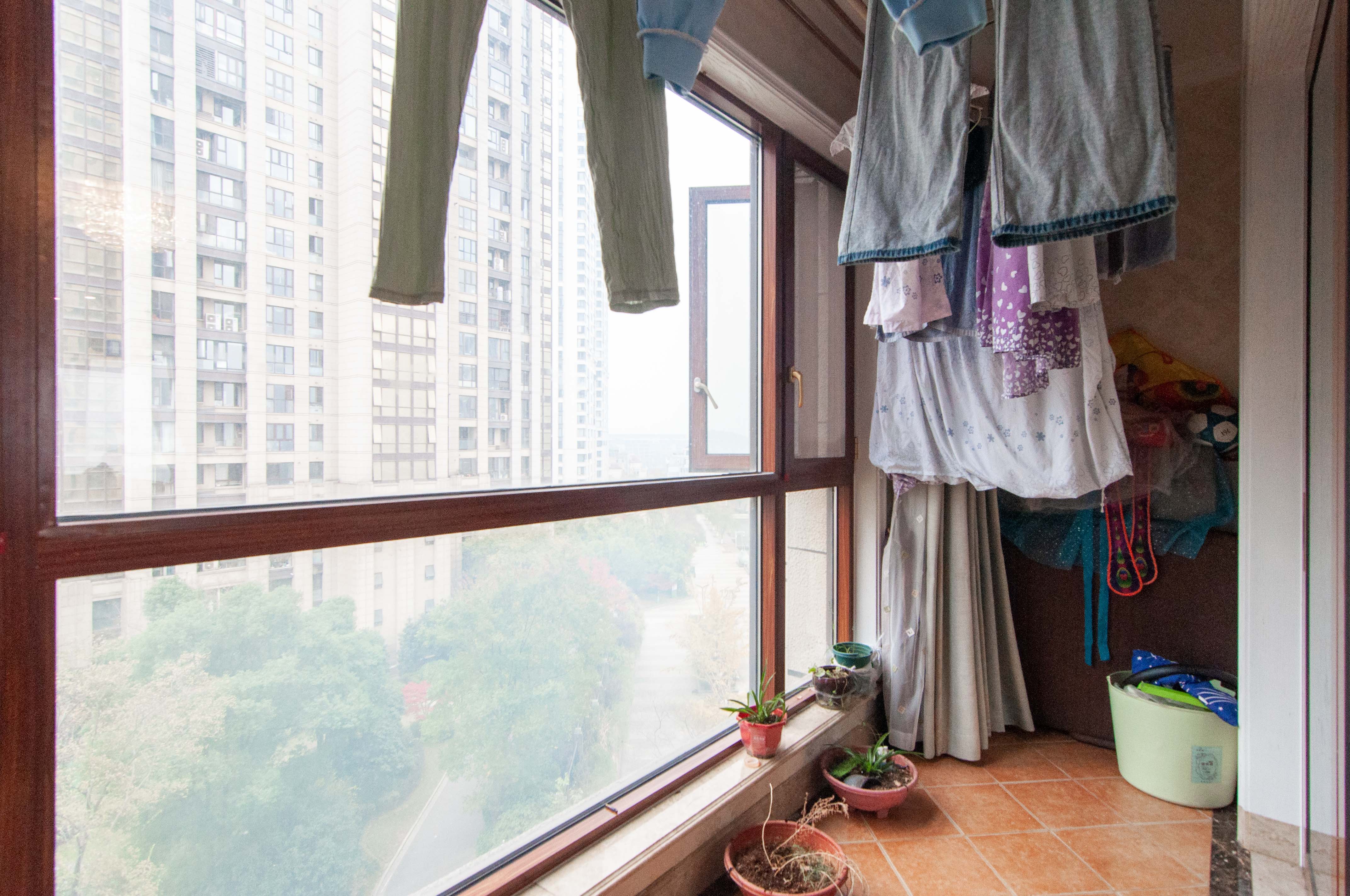 金茂梅溪湖  4室2厅2卫    350.0万 金茂梅溪湖  4室2厅2卫    350.0万其他