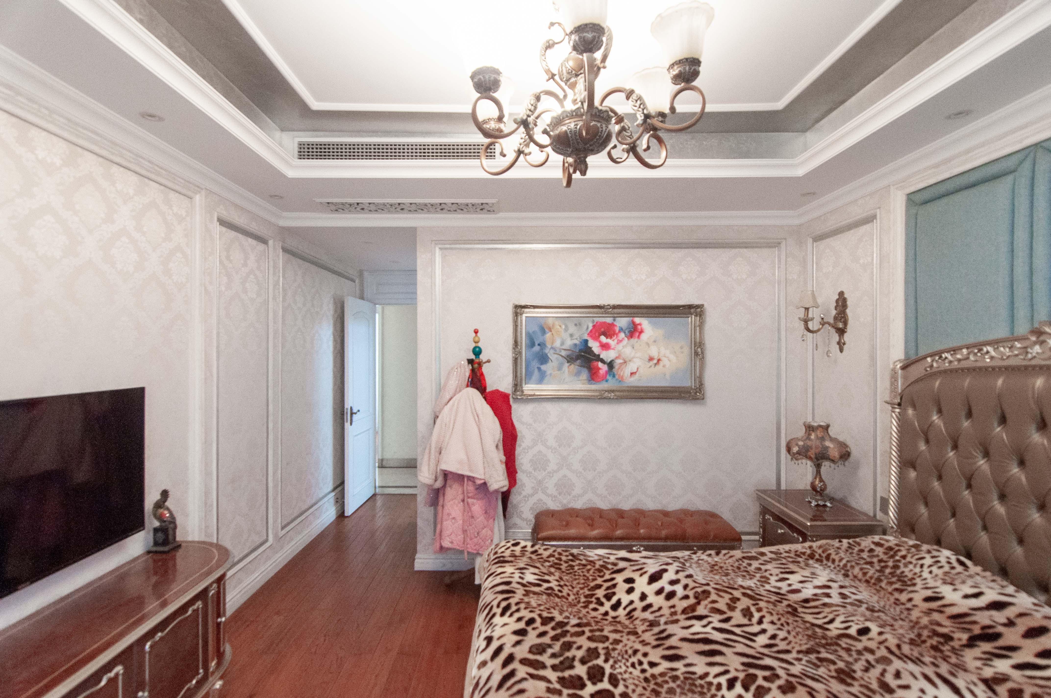 金茂梅溪湖  4室2厅2卫    350.0万 金茂梅溪湖  4室2厅2卫    350.0万其他