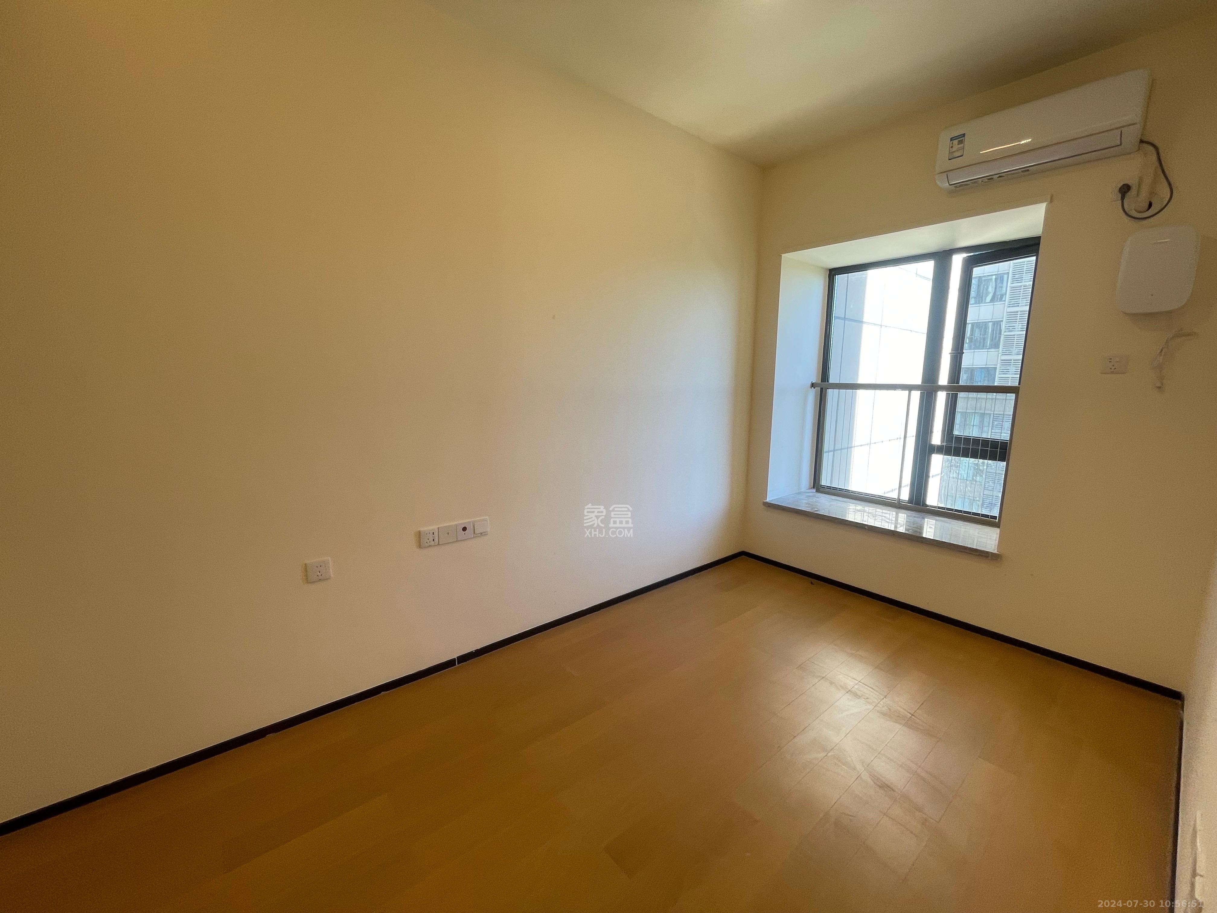 恒大清澜苑(恒大御景半岛四期) 1室1厅1卫 2500.0元/月 恒大清澜苑(恒大御景半岛四期) 1室1厅1卫 2500.0元/月室内图