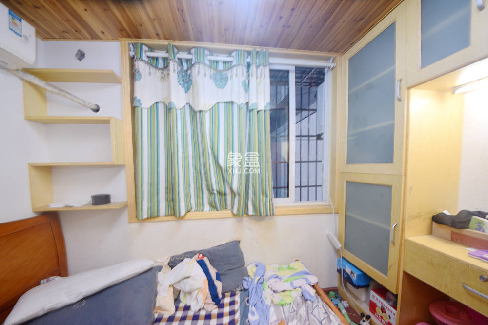 益佳苑 1室1厅1卫 1500.0元/月 益佳苑 1室1厅1卫 1500.0元/月室内图