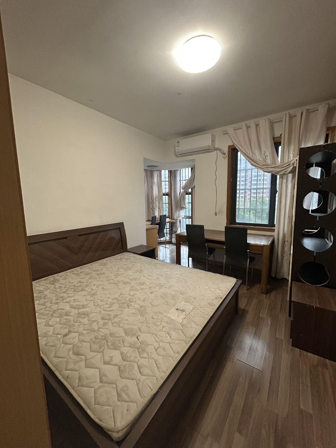 天城尚品  3室2厅1卫   2200.00元/月室内图