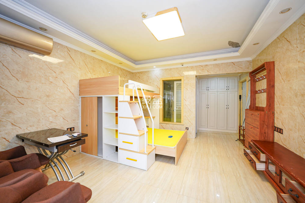 怡海星城  1室1厅1卫    1300.0元/月室内图