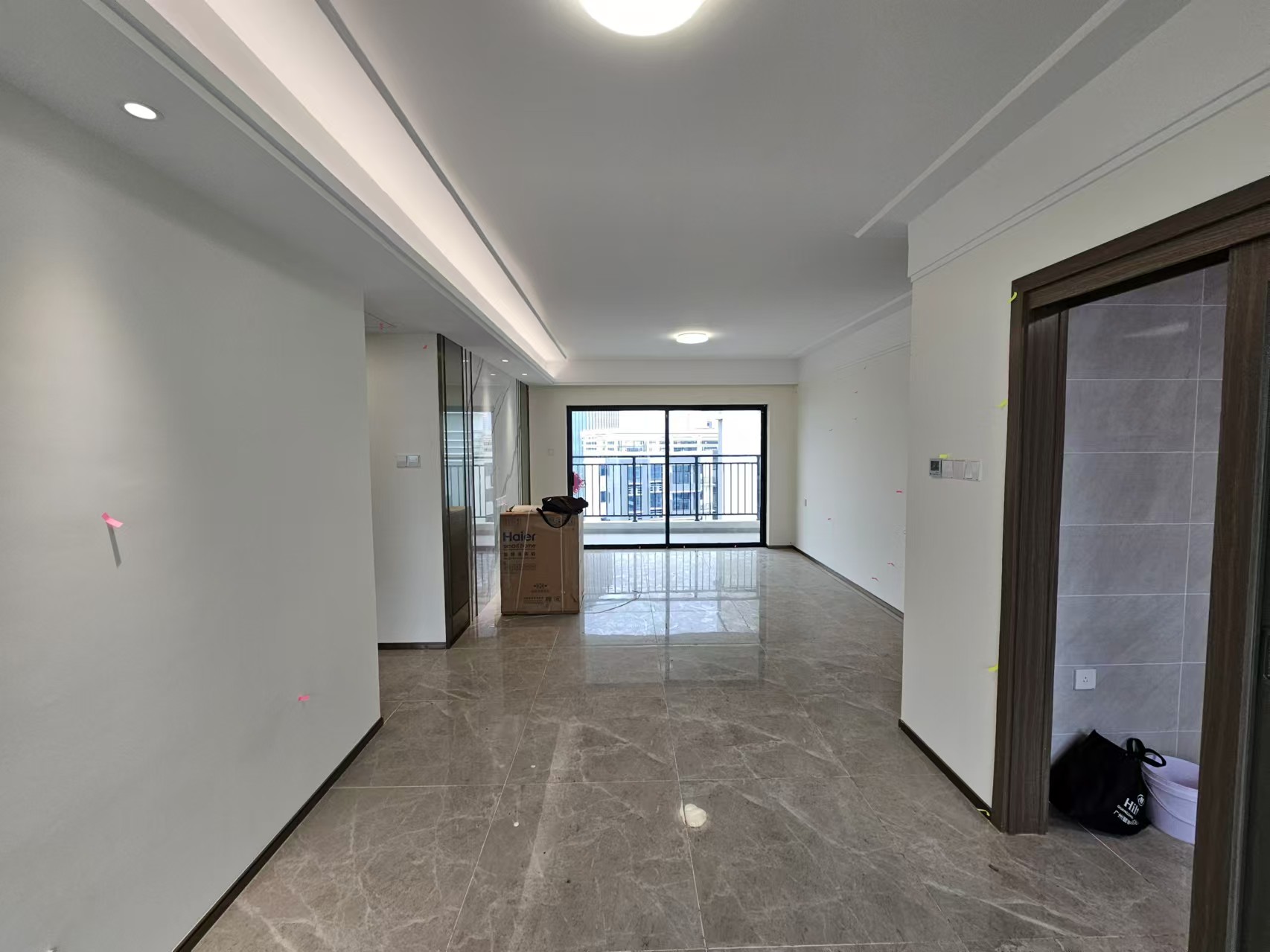 滨江府1913  4室2厅2卫    5500.0元/月室内图