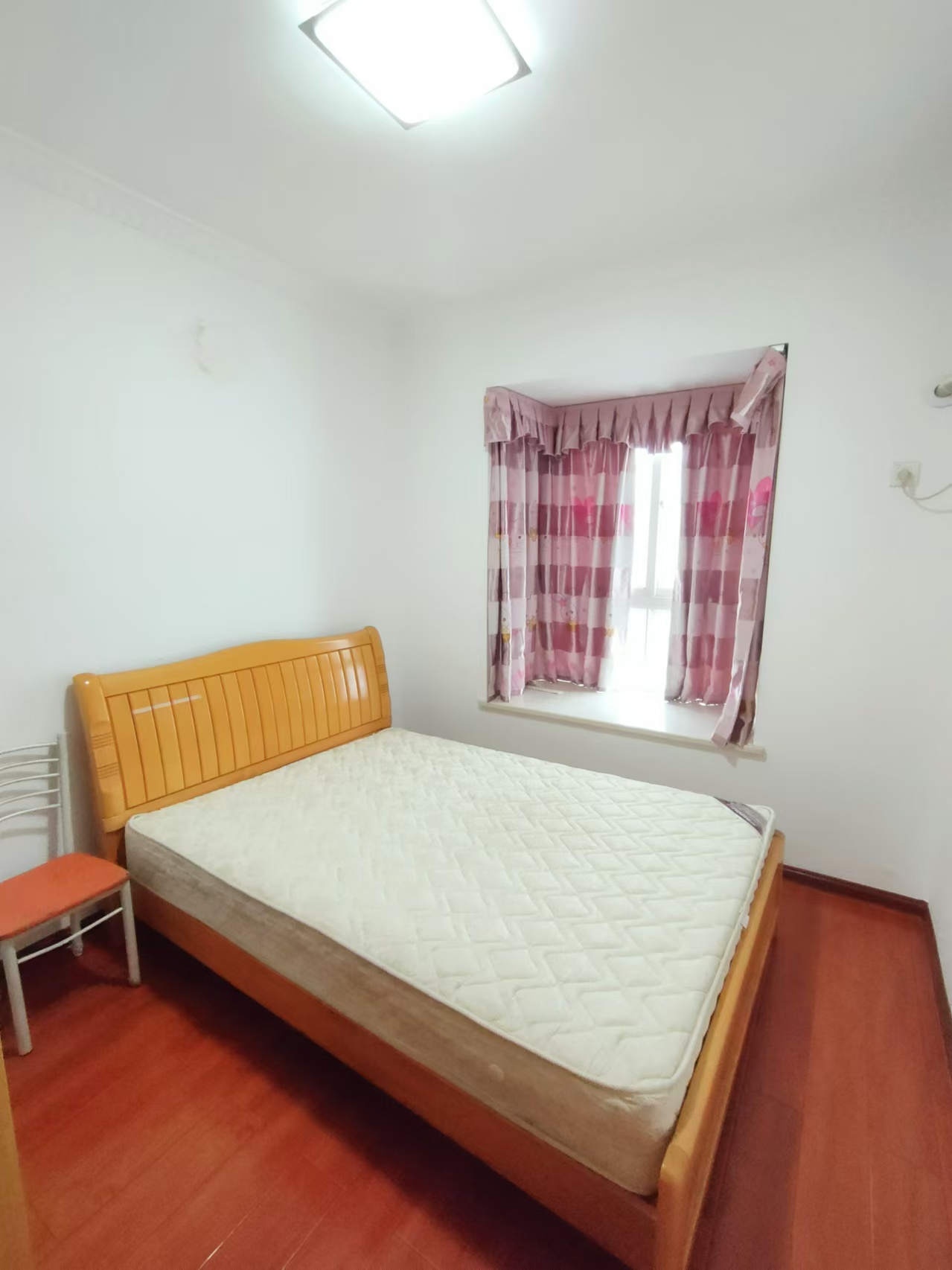 东门尚苑  3室2厅2卫    1800.0元/月室内图