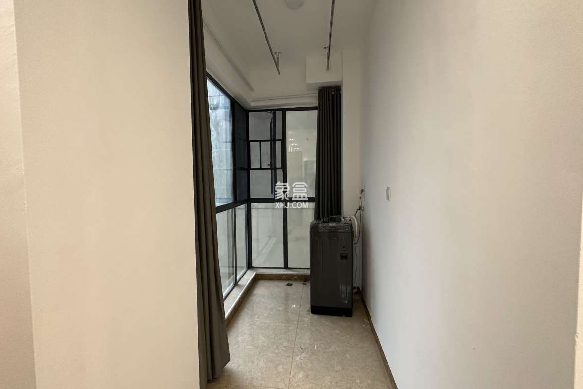 红盾雅园  4室2厅1卫    60.8万 红盾雅园  4室2厅1卫    60.8万室内图