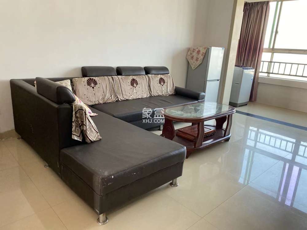 进步亚泰  2室2厅1卫    1600.0元/月 进步亚泰  2室2厅1卫    1600.0元/月室内图