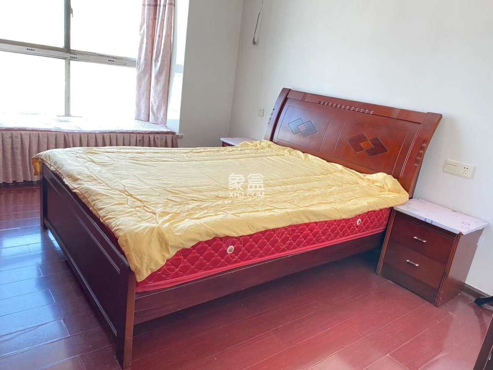 进步亚泰  2室2厅1卫    1600.0元/月 进步亚泰  2室2厅1卫    1600.0元/月室内图