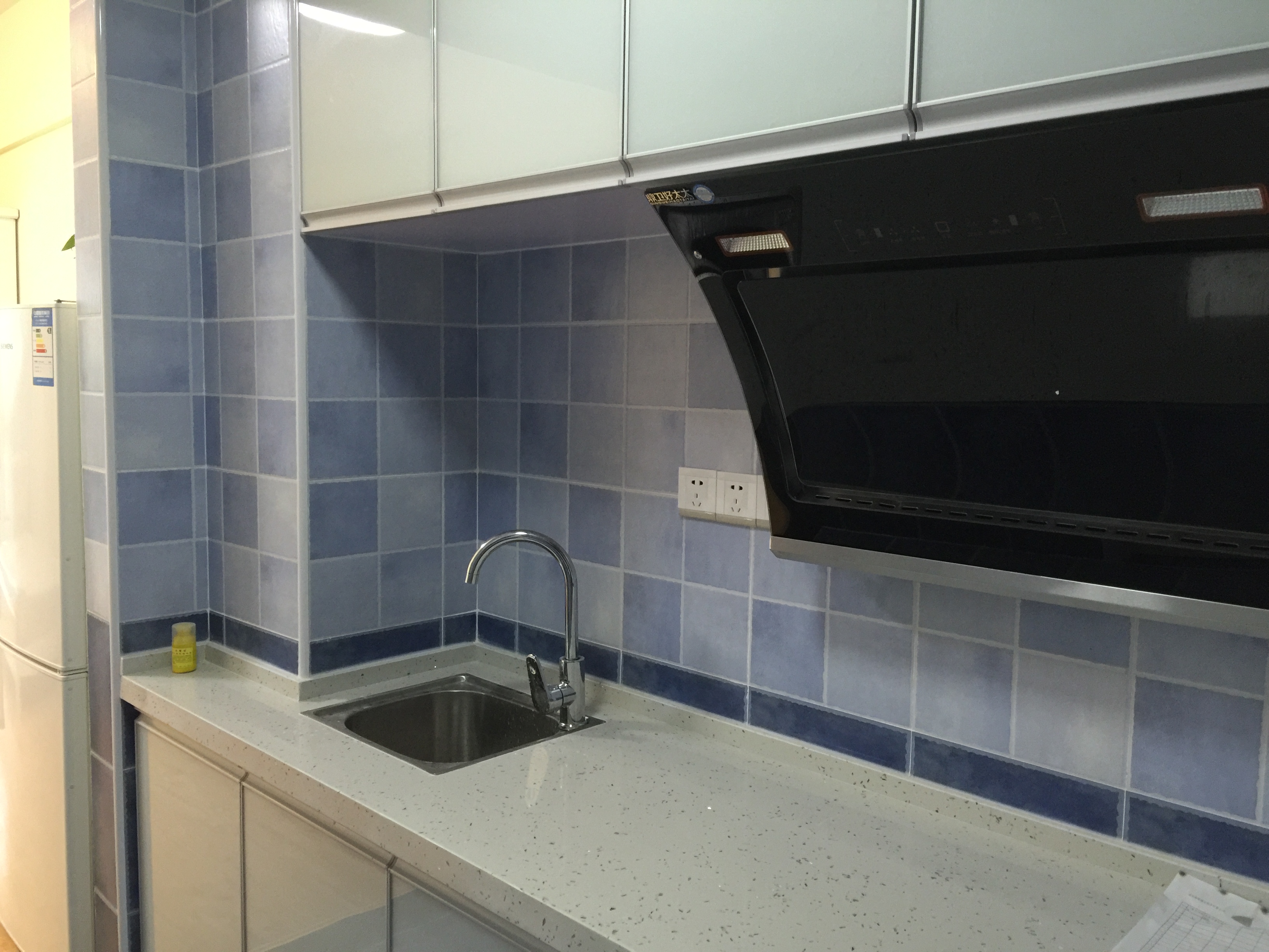 五矿紫湖香醍 1室1厅1卫 1000.0元/月 五矿紫湖香醍 1室1厅1卫 1000.0元/月室内图