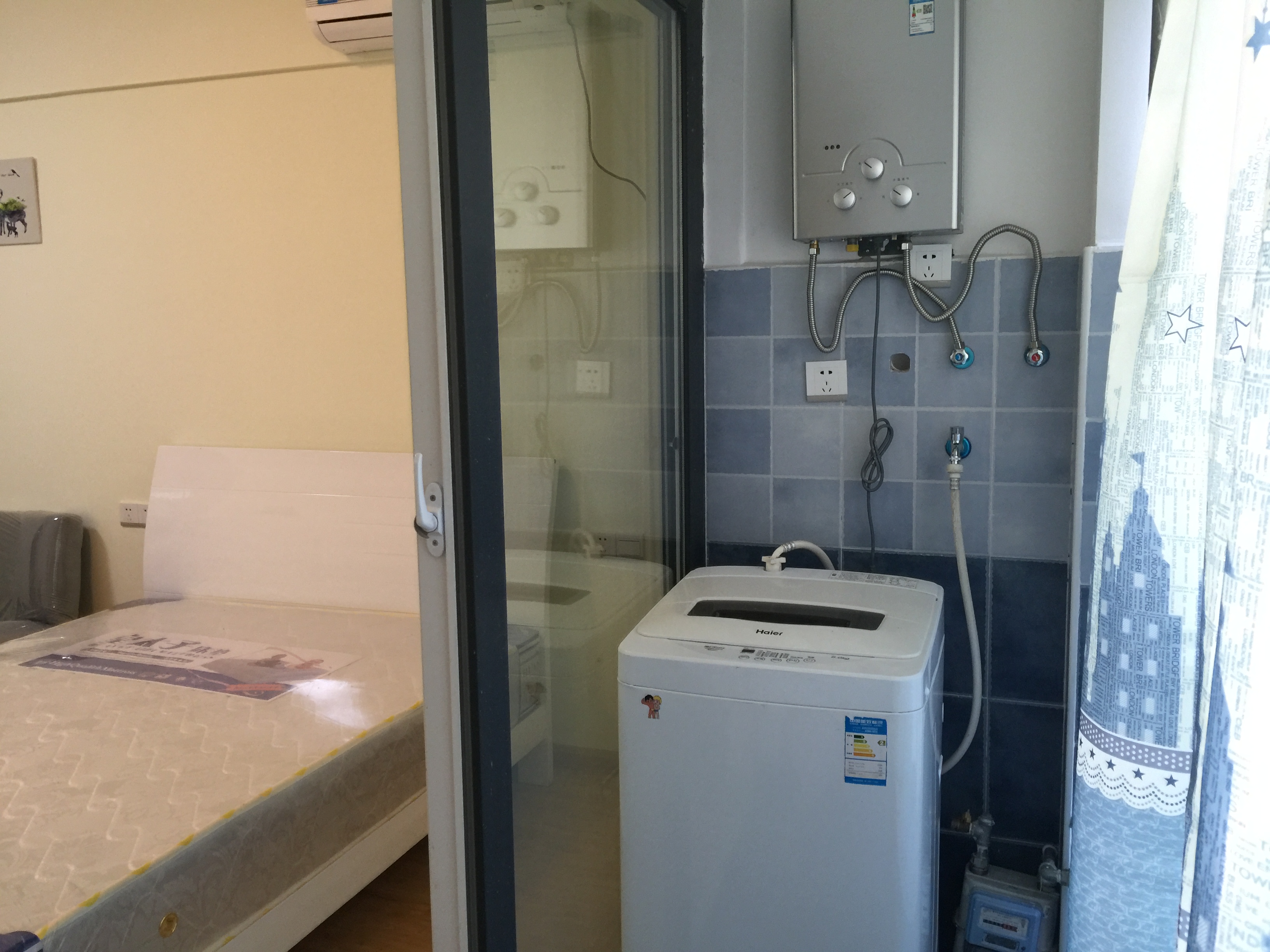 五矿紫湖香醍 1室1厅1卫 1000.0元/月 五矿紫湖香醍 1室1厅1卫 1000.0元/月室内图