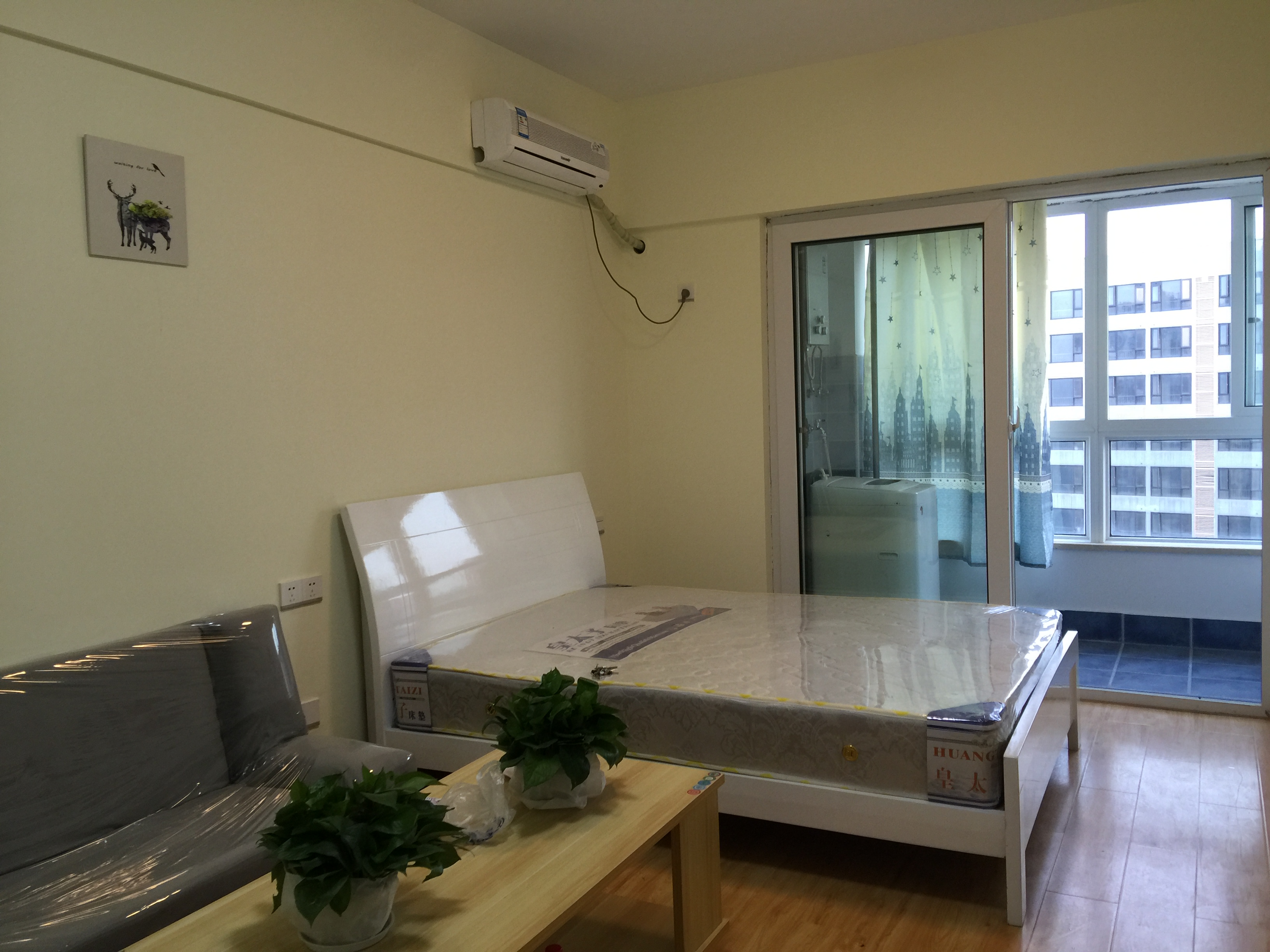 五矿紫湖香醍 1室1厅1卫 1000.0元/月 五矿紫湖香醍 1室1厅1卫 1000.0元/月小区图