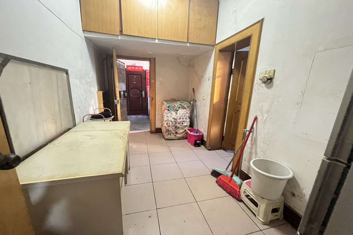 宝塔山私房散盘 1室1厅1卫 1200.0元/月 宝塔山私房散盘 1室1厅1卫 1200.0元/月室内图