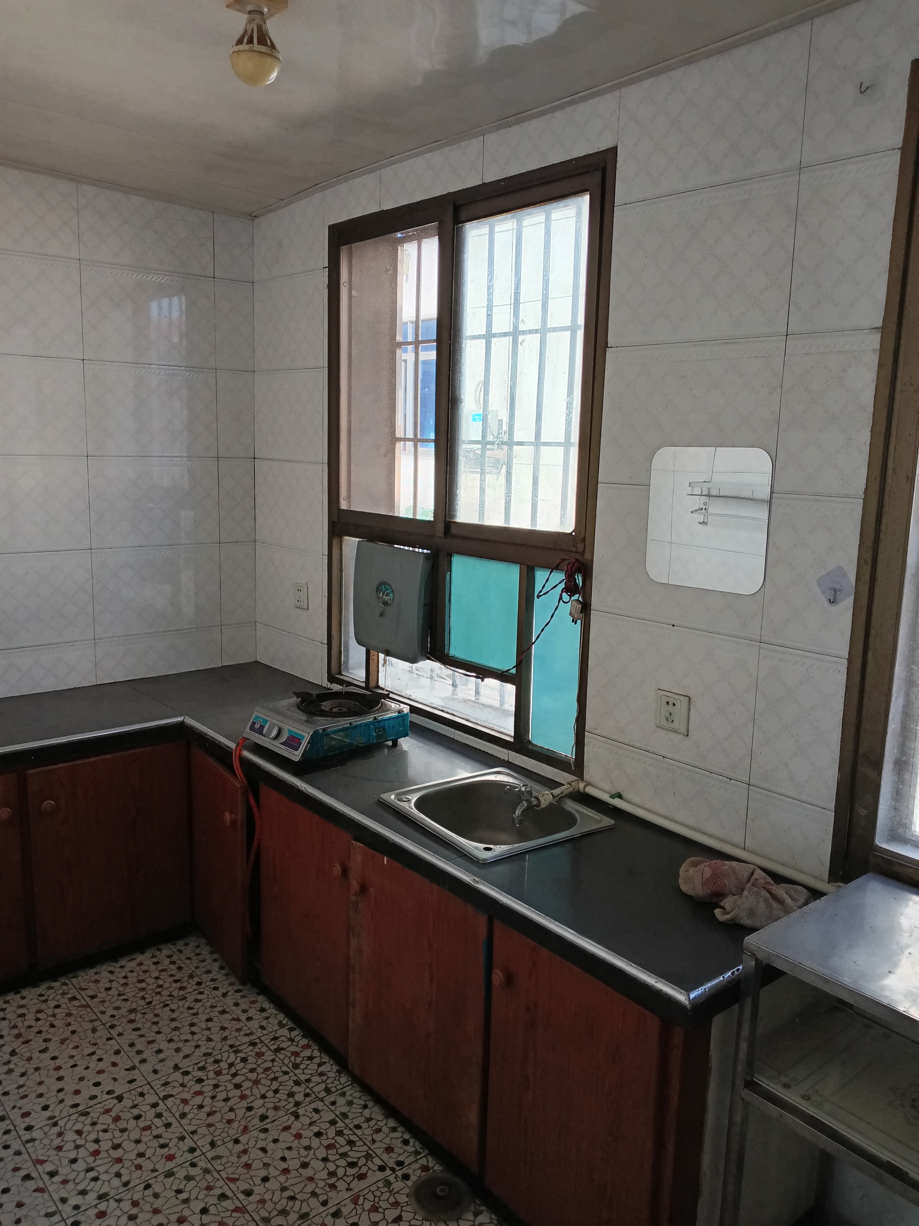 娄星区散盘  2室1厅1卫    650.0元/月室内图