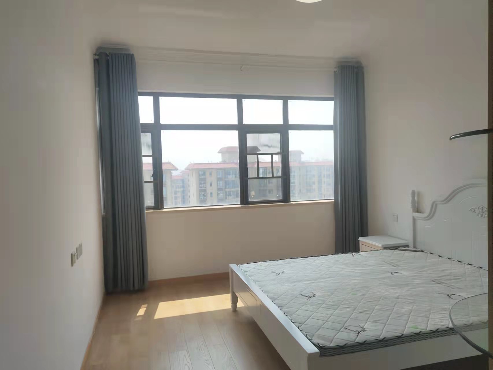 江山帝景哈佛 3室2厅1卫 2000.0元/月 江山帝景哈佛 3室2厅1卫 2000.0元/月室内图