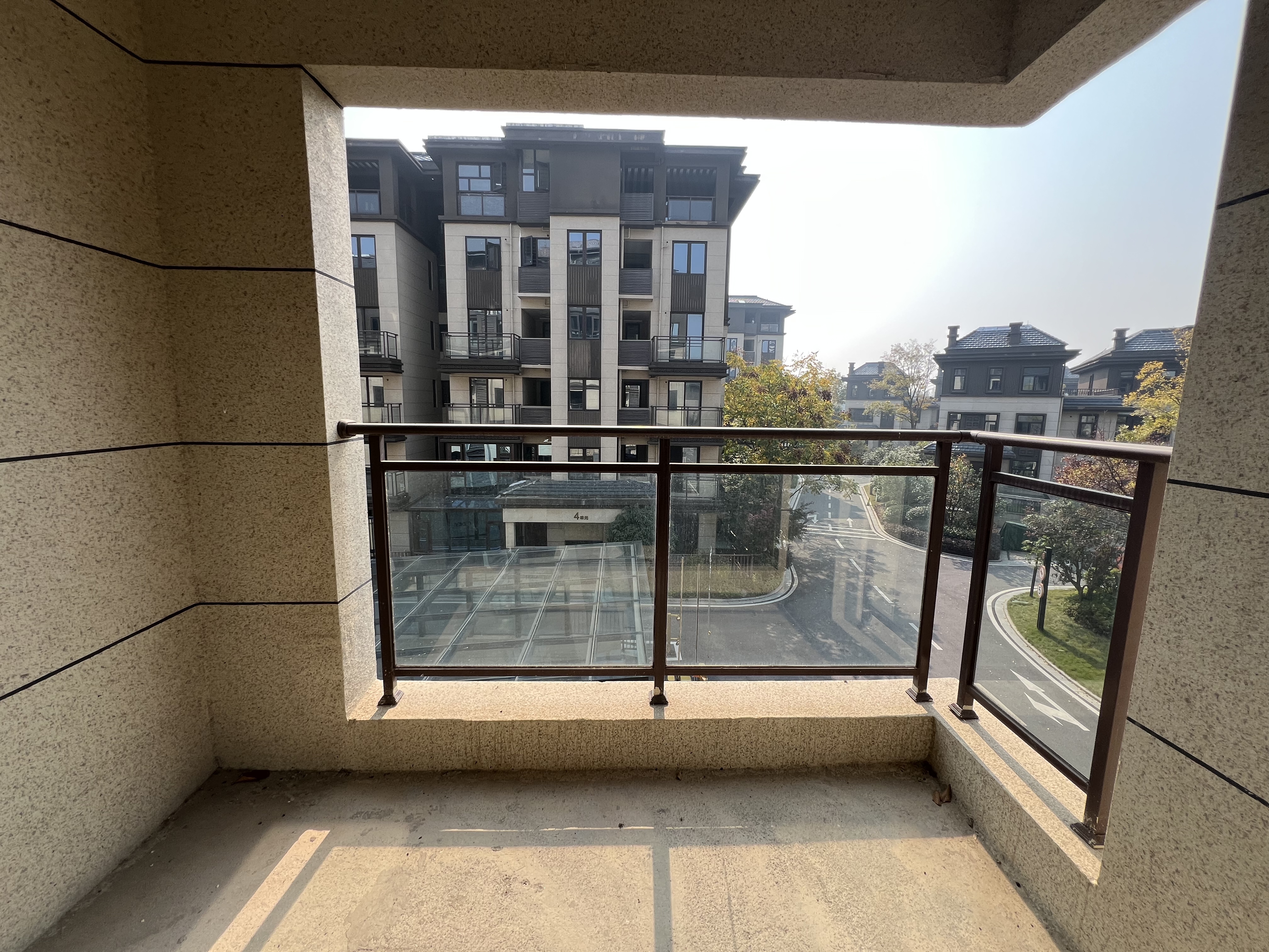 中建昭山印象 4室2厅2卫 100.0万 中建昭山印象 4室2厅2卫 100.0万室内图