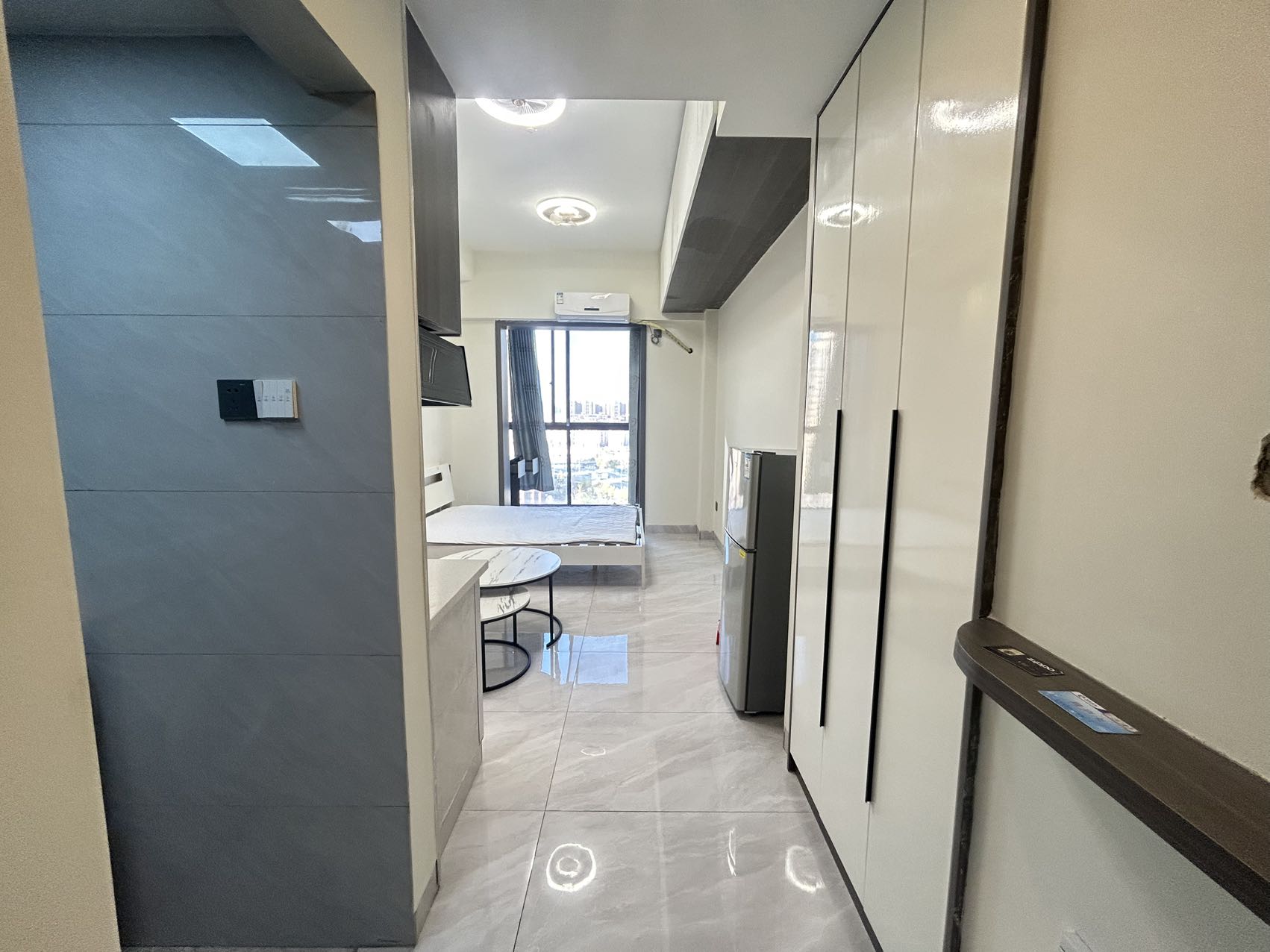 阿舍南2号(花之林大厦)  1室1厅1卫    900.0元/月 阿舍南2号(花之林大厦)  1室1厅1卫    900.0元/月室内图