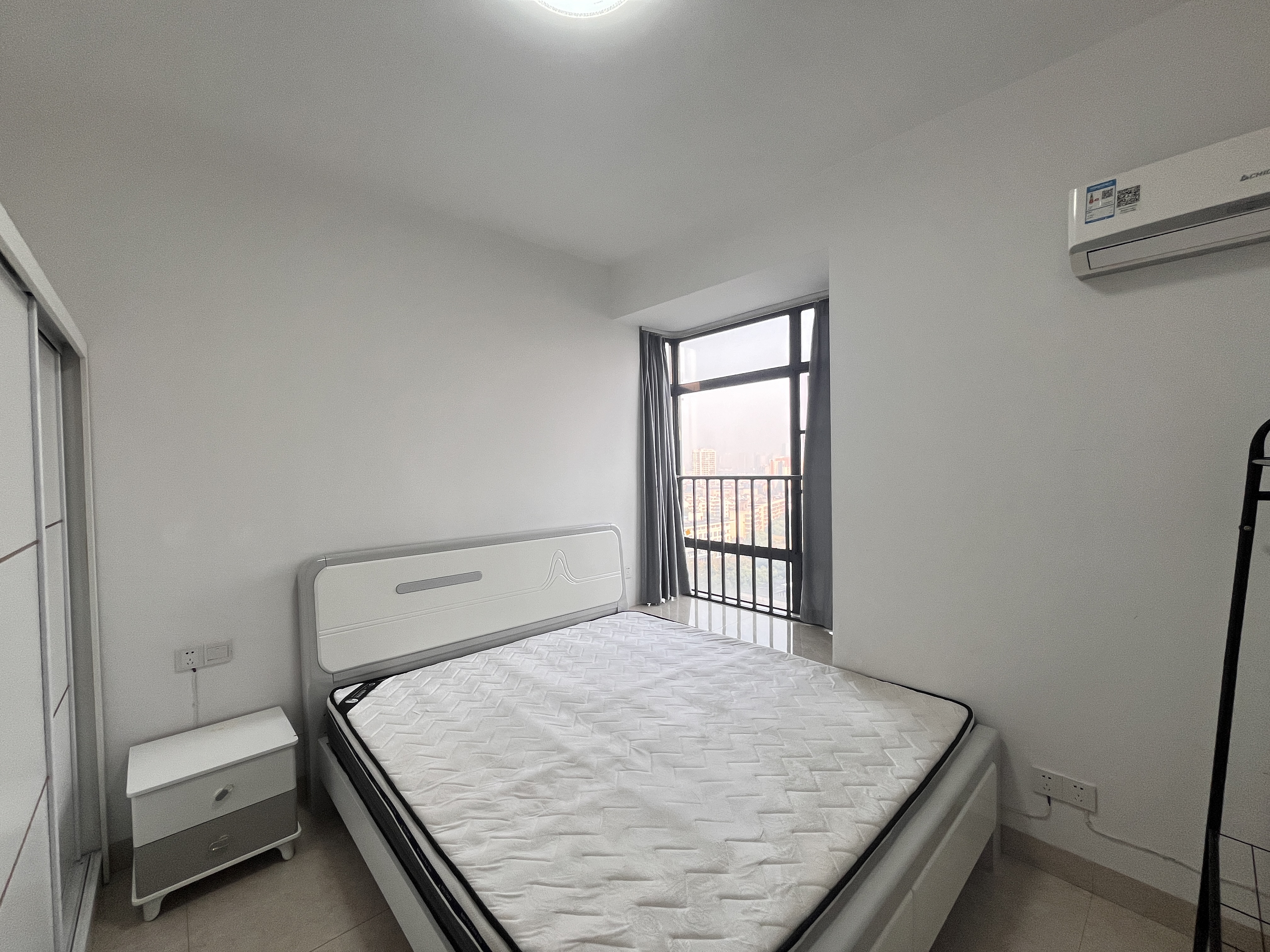 流金岁月-华晨国际 2室1厅1卫 55.0万 流金岁月-华晨国际 2室1厅1卫 55.0万室内图