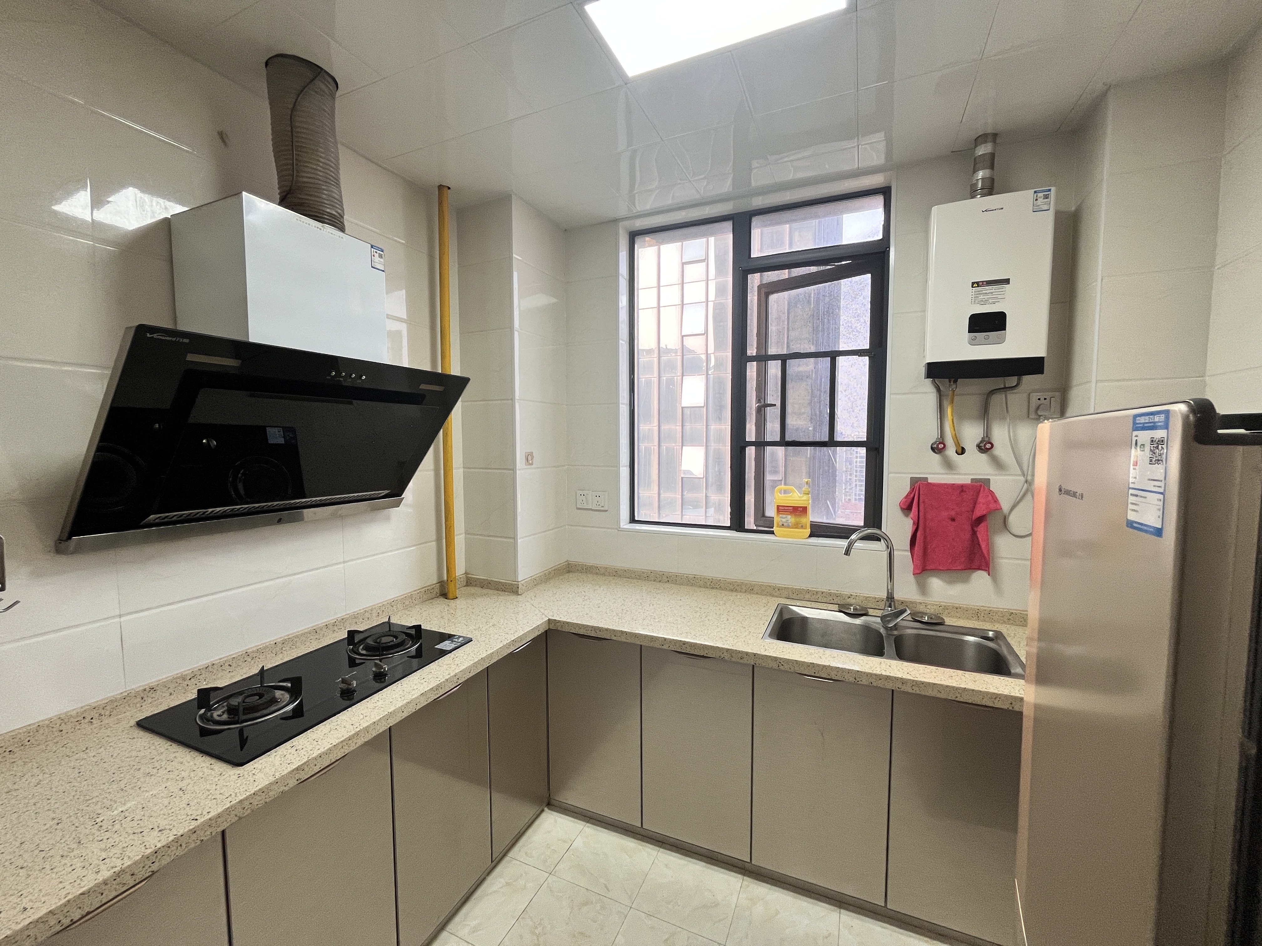 流金岁月-华晨国际 2室1厅1卫 55.0万 流金岁月-华晨国际 2室1厅1卫 55.0万室内图