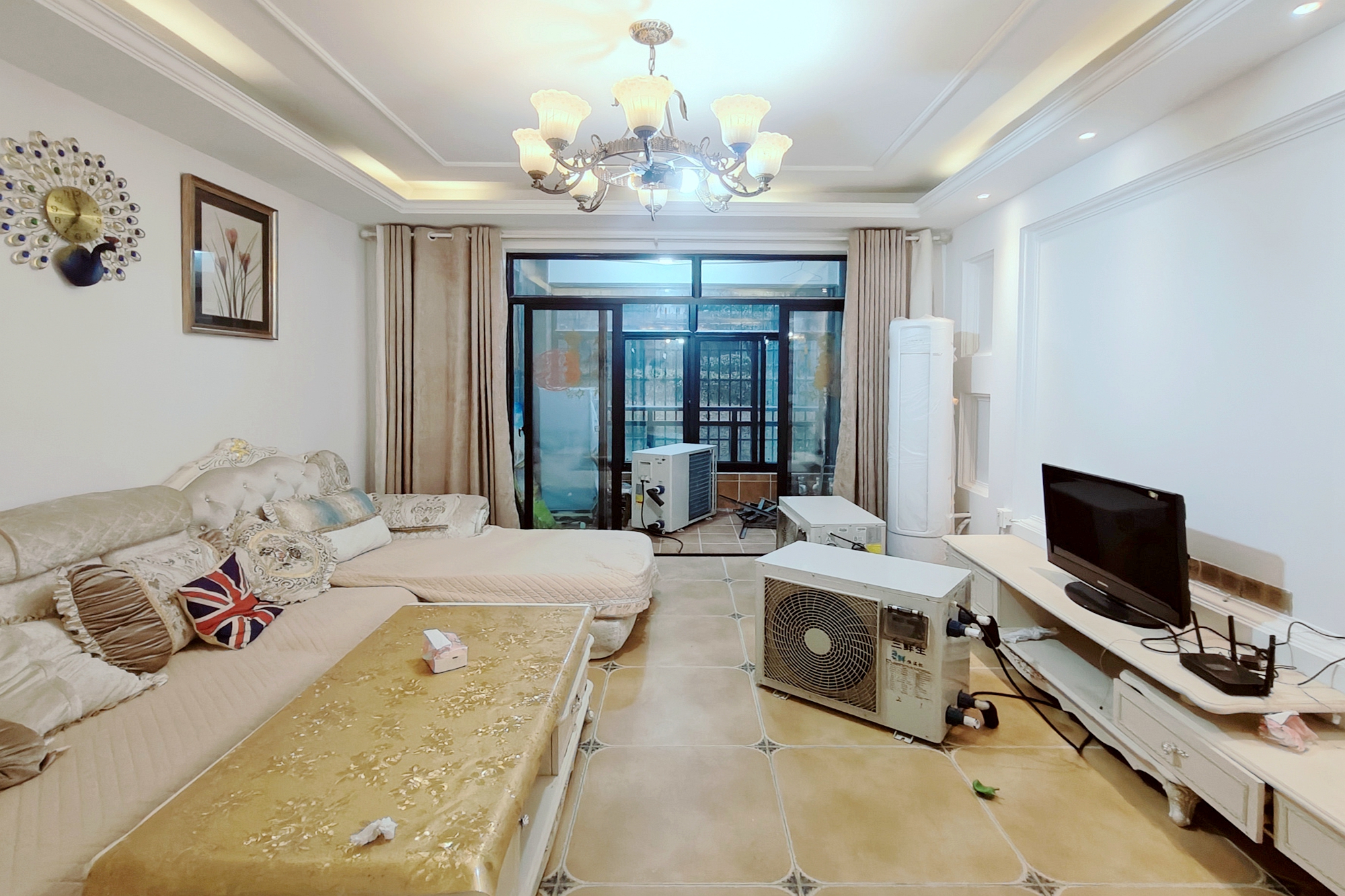 丽景华庭  3室2厅1卫    75.0万 丽景华庭  3室2厅1卫    75.0万