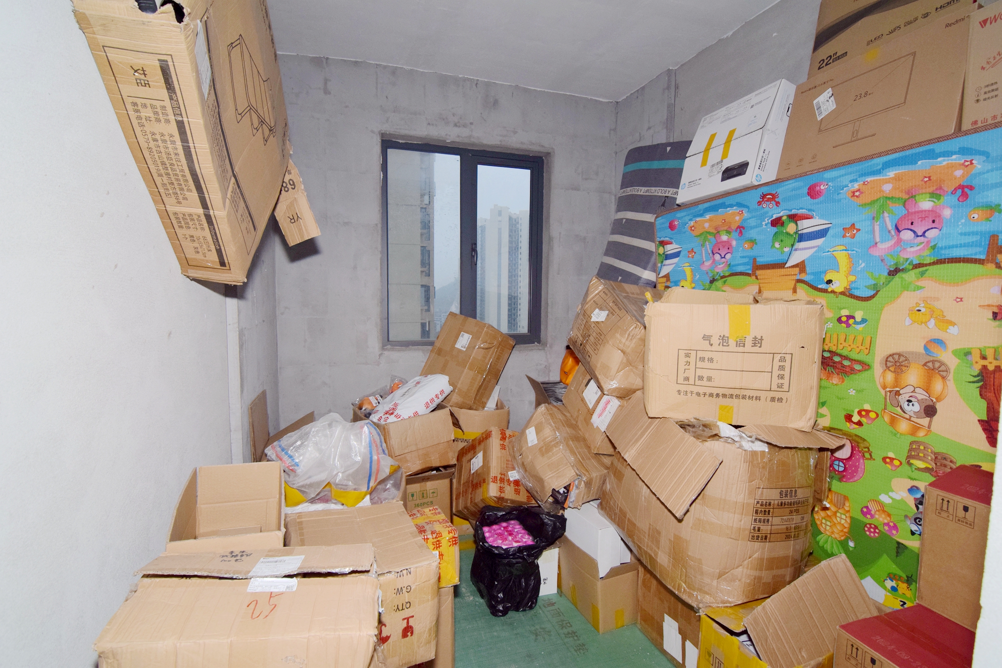中粮鸿云  3室2厅1卫   49.00万其他