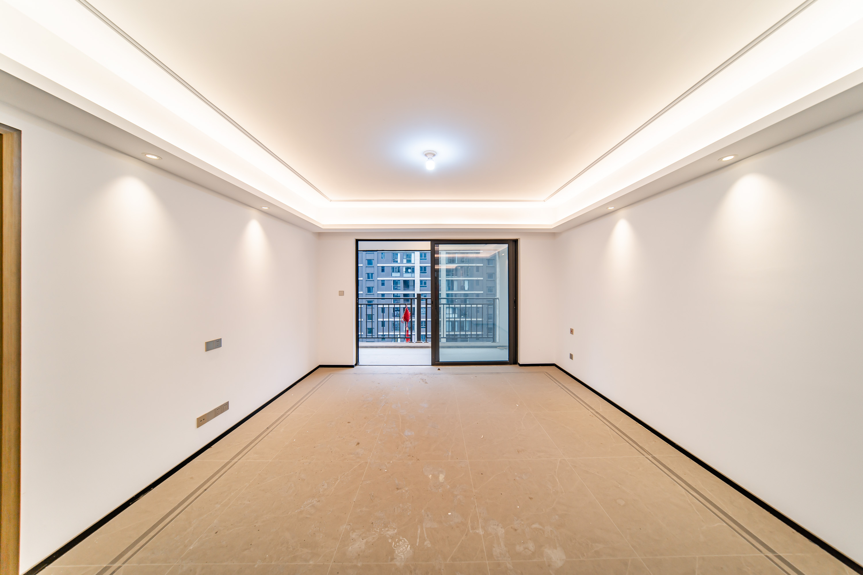建发电建江山悦  4室2厅2卫   230.00万