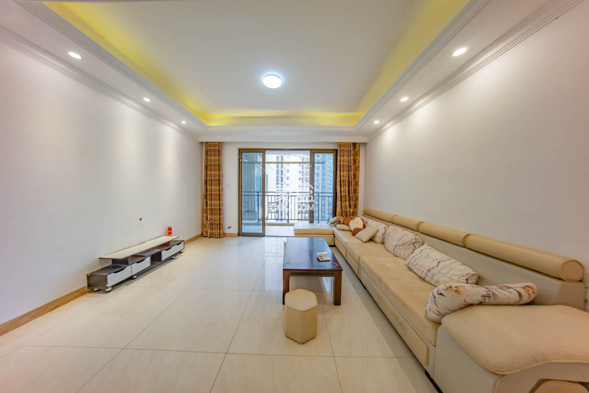 江山帝景哈佛 5室2厅2卫 139.0万 江山帝景哈佛 5室2厅2卫 139.0万客厅