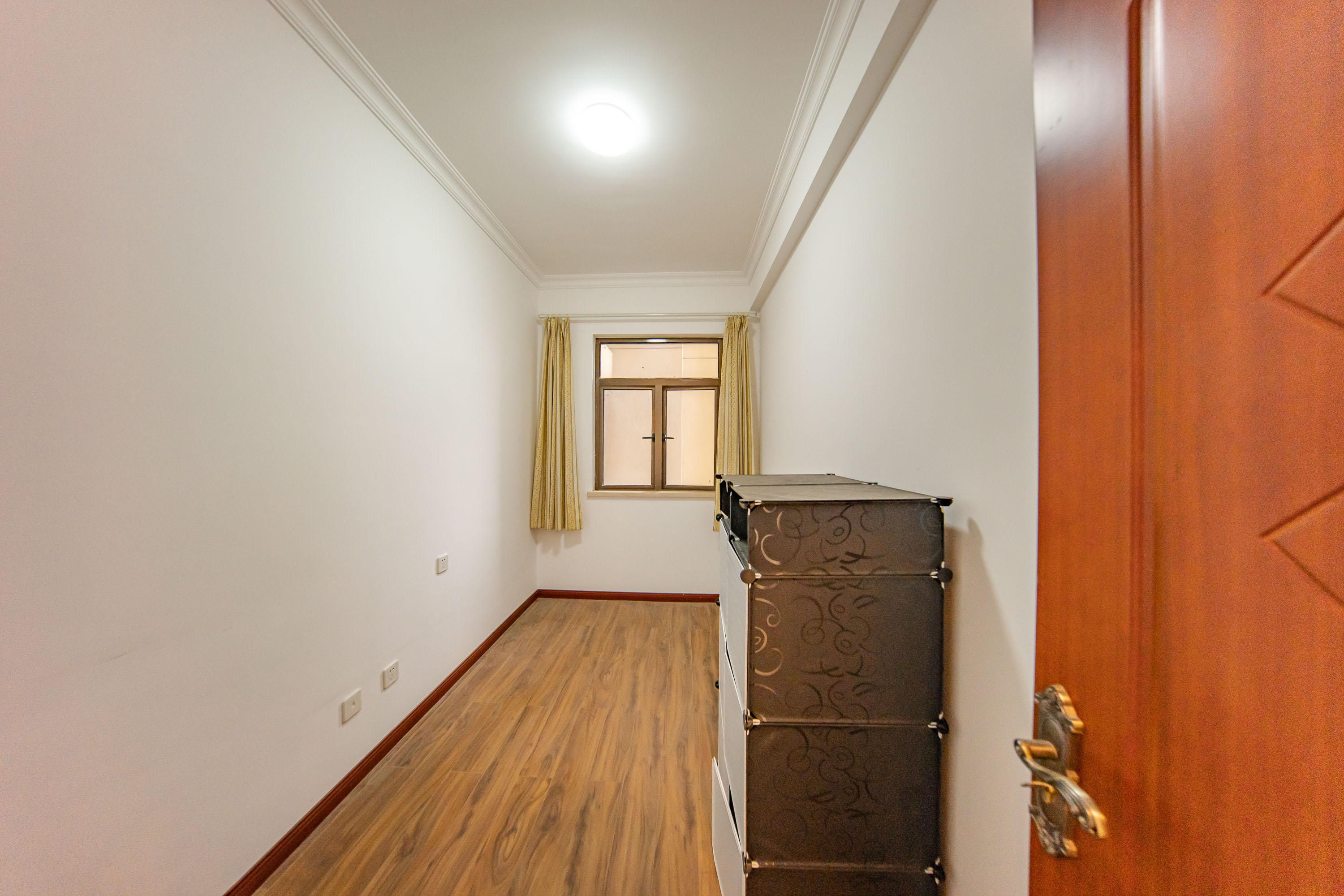 江山帝景哈佛 5室2厅2卫 139.0万 江山帝景哈佛 5室2厅2卫 139.0万卧室