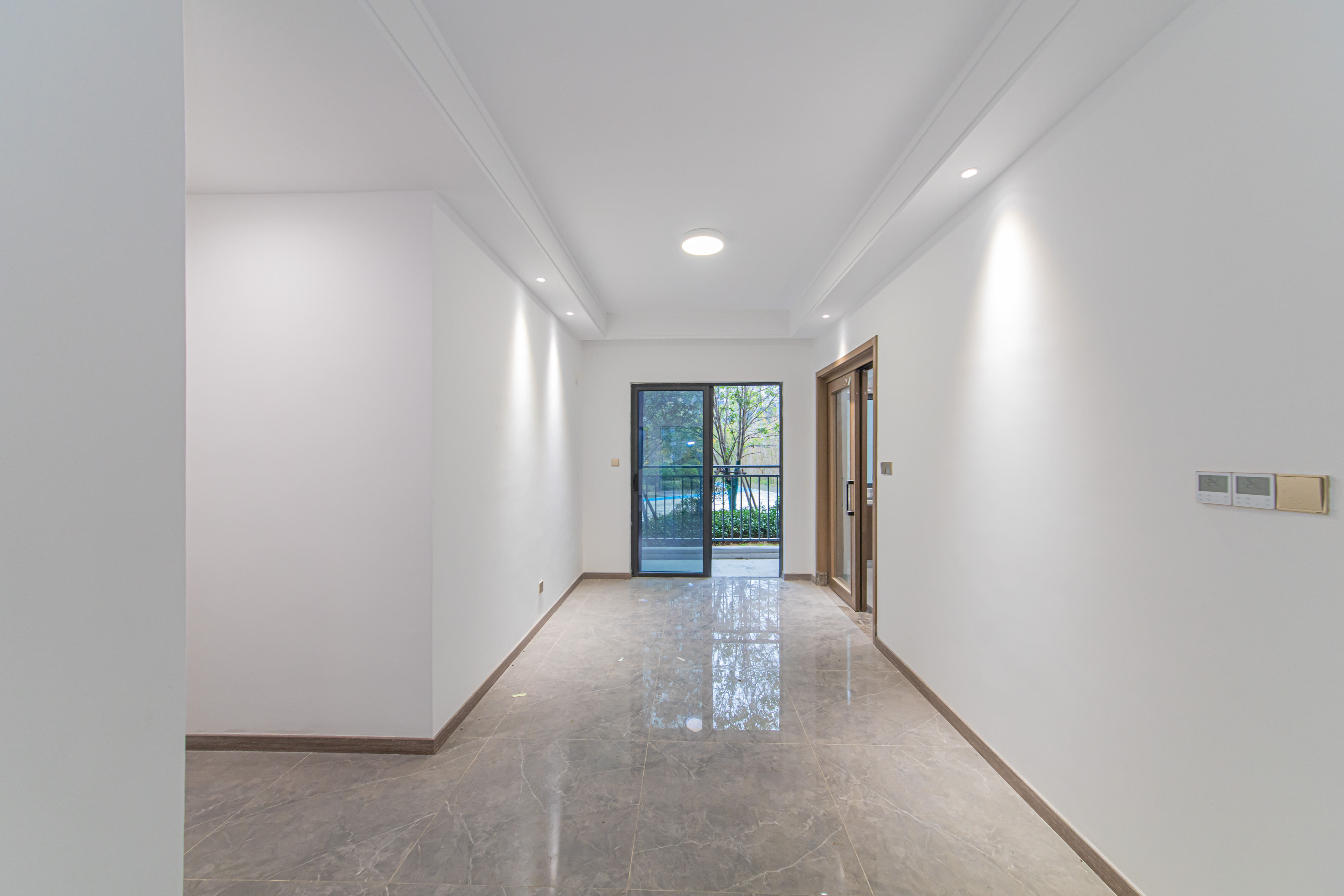 江悦和鸣  3室2厅2卫    221.0万 江悦和鸣  3室2厅2卫    221.0万客厅