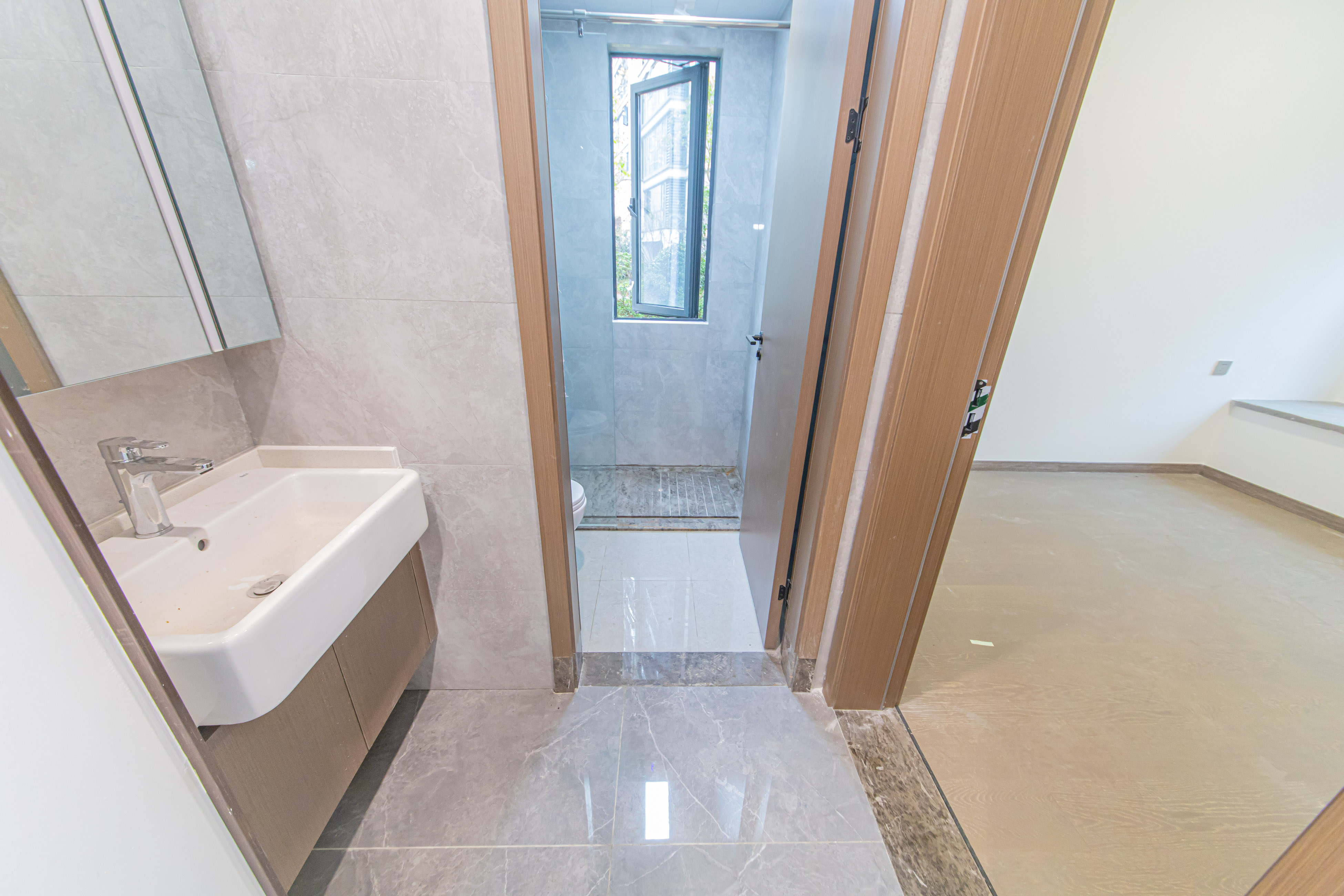 江悦和鸣  3室2厅2卫    221.0万 江悦和鸣  3室2厅2卫    221.0万卫生间