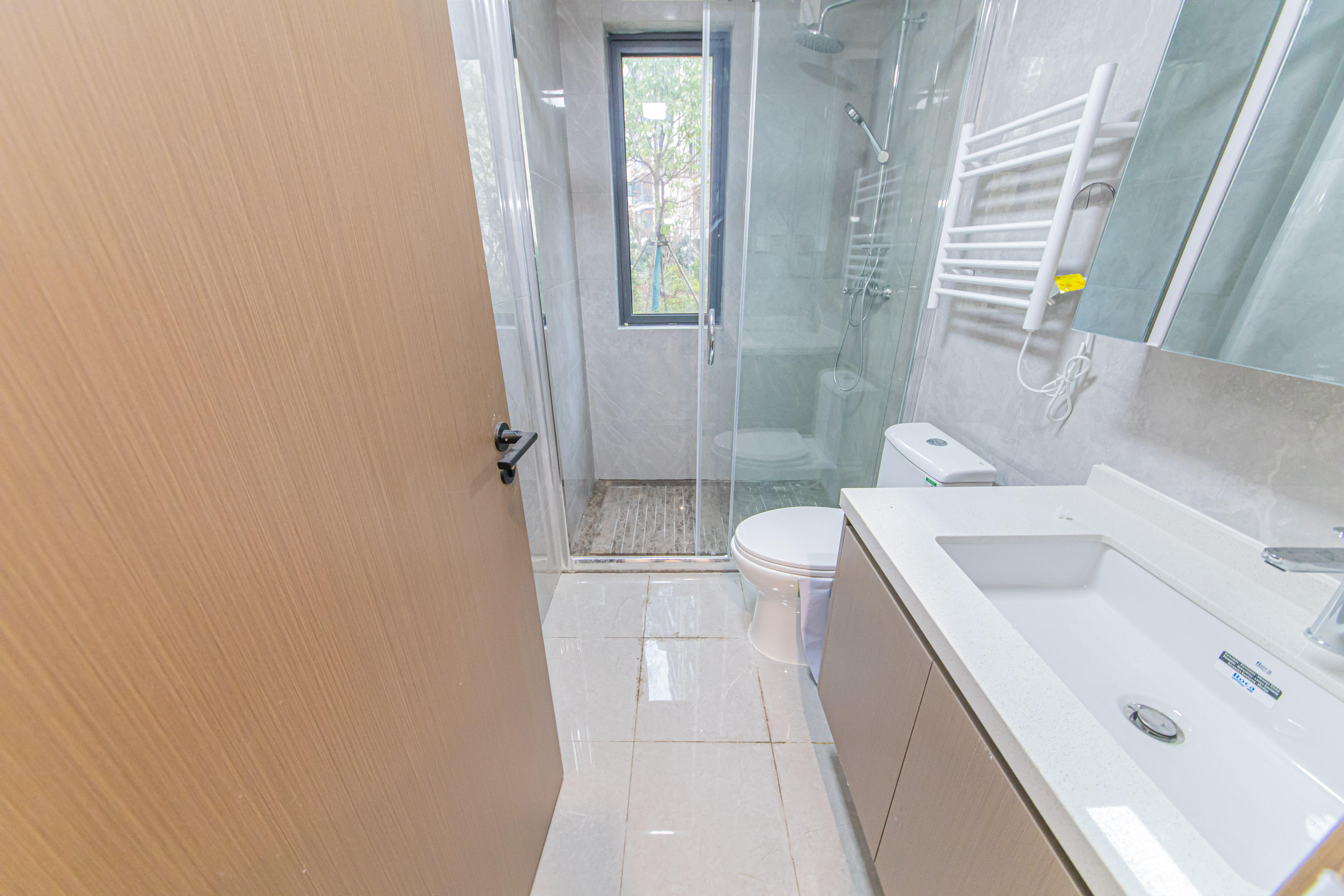 江悦和鸣  3室2厅2卫    221.0万 江悦和鸣  3室2厅2卫    221.0万卫生间