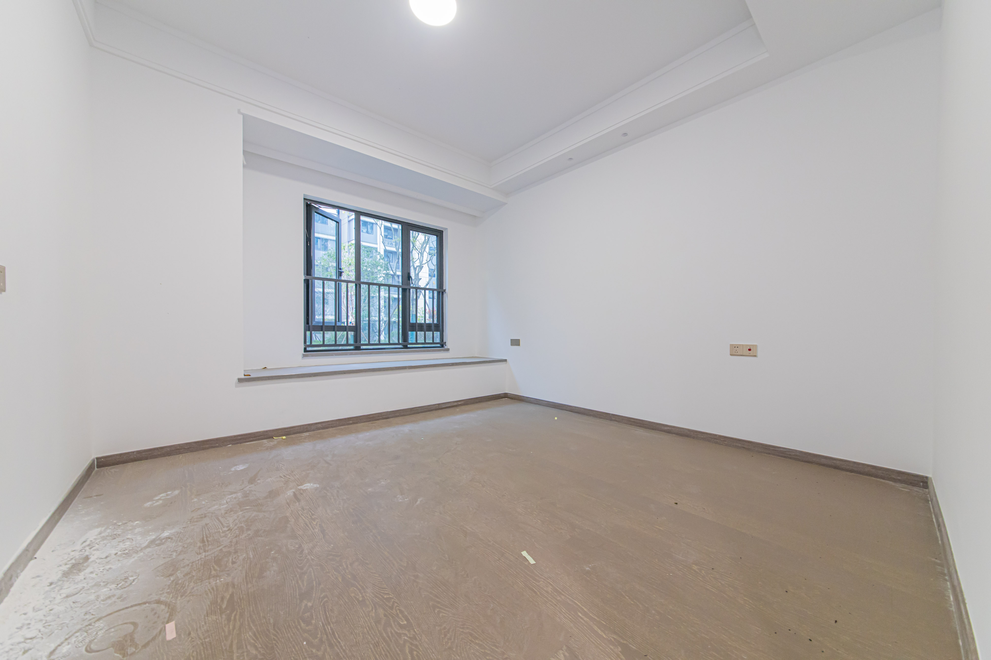 江悦和鸣  3室2厅2卫    221.0万 江悦和鸣  3室2厅2卫    221.0万卧室