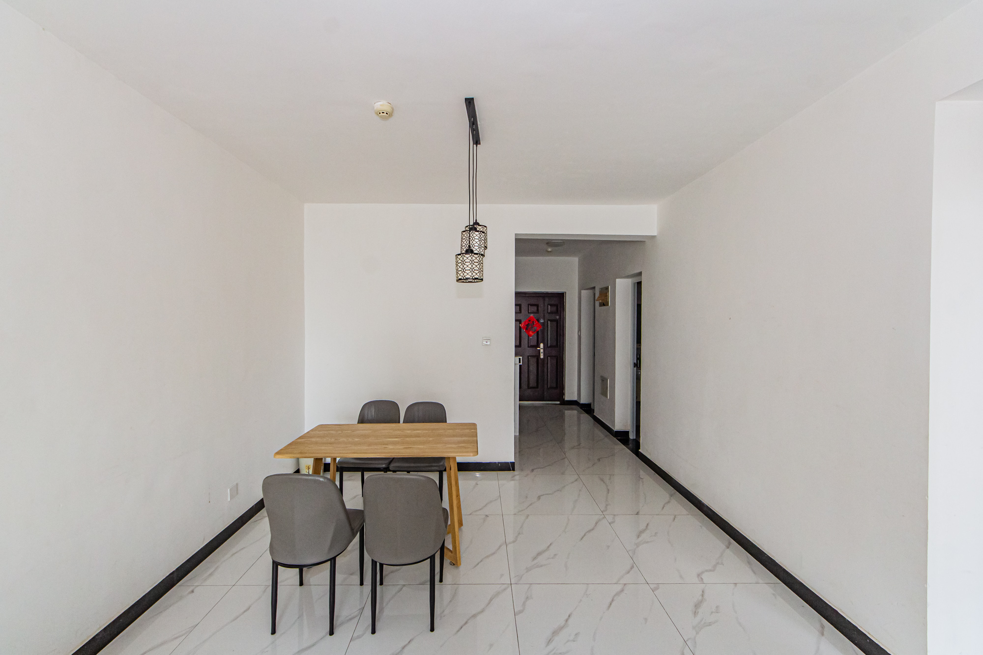 北辰三角洲E6区  3室2厅1卫    123.0万 北辰三角洲E6区  3室2厅1卫    123.0万客厅