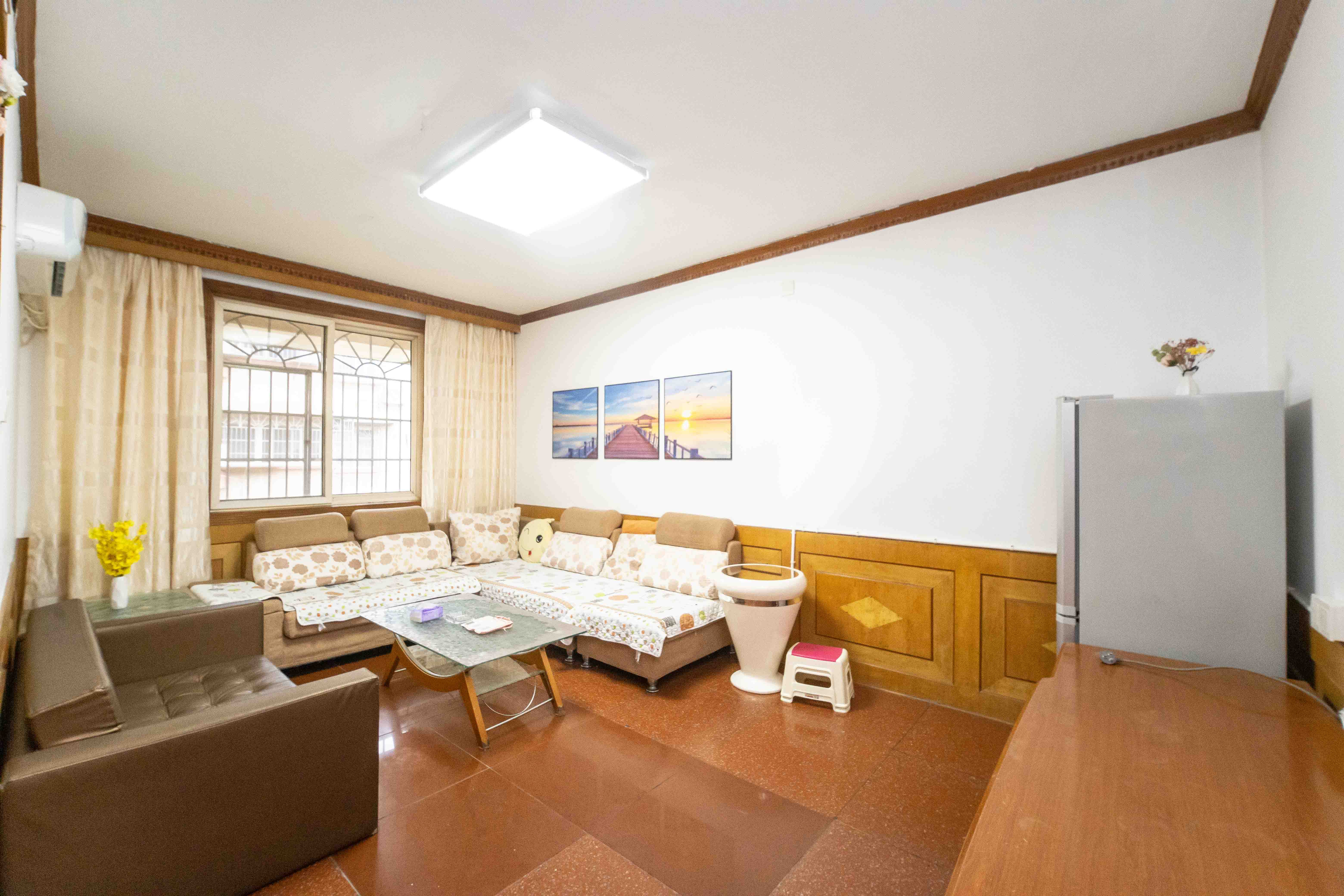 德政园  2室2厅1卫    39.8万 德政园  2室2厅1卫    39.8万客厅